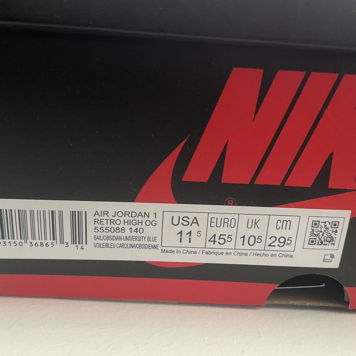Jordan Brand Nike Air Jordan 1 High OG UNC Obsidian Size US 11.5 / EU 44-45 - 6 Thumbnail