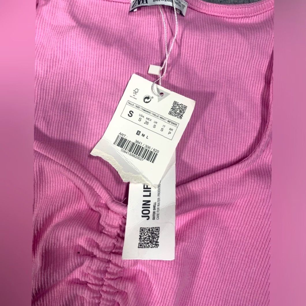 Zara Zara Pink Ruched Crop Top S Tank Tee NWT Women Small Pink Ruched Crop Top Tank Tee S Womens NWT Zara Pink Ruched Crop Top S Tank Tee Size S / US 4 / IT 40 - 4 Thumbnail
