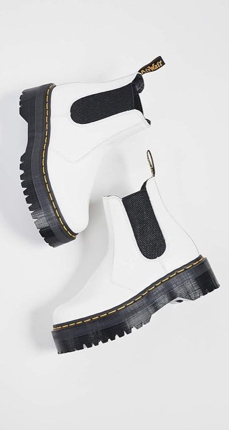 Dr. Martens Dr. Martens White Chelsea Boots Size US 7.5 / IT 37.5 - 4 Thumbnail