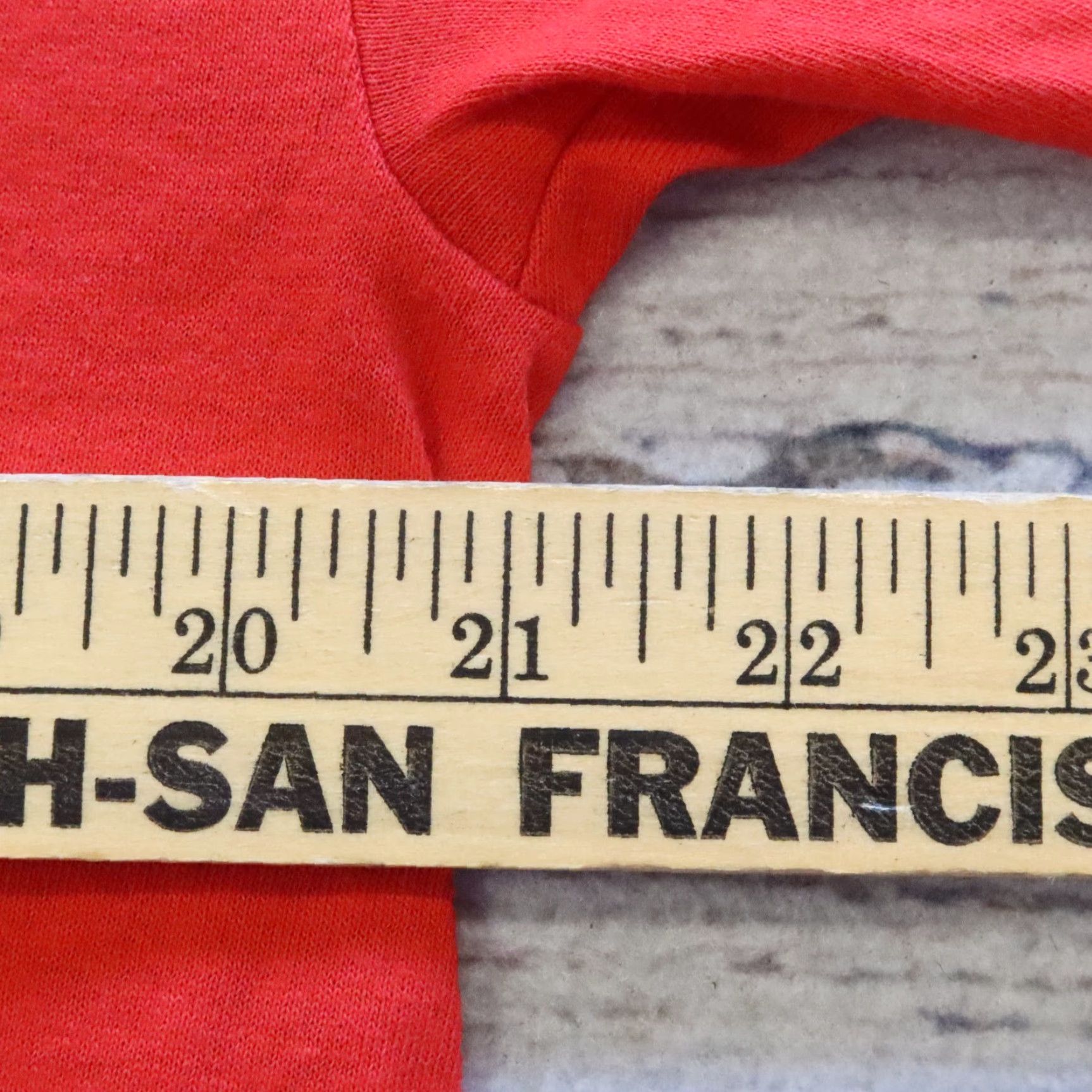 Gildan VINTAGE 96.5 The Church of Lazo Radio Statition Kansas City Tee Shirt Tshirt Orange L Men Size US L / EU 52-54 / 3 - 6 Thumbnail