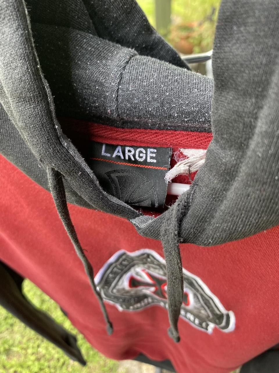 Independent Truck Co. 2000s Red and Black Independent Ace Embroidery Hoodie Large Size US L / EU 52-54 / 3 - 8 Thumbnail