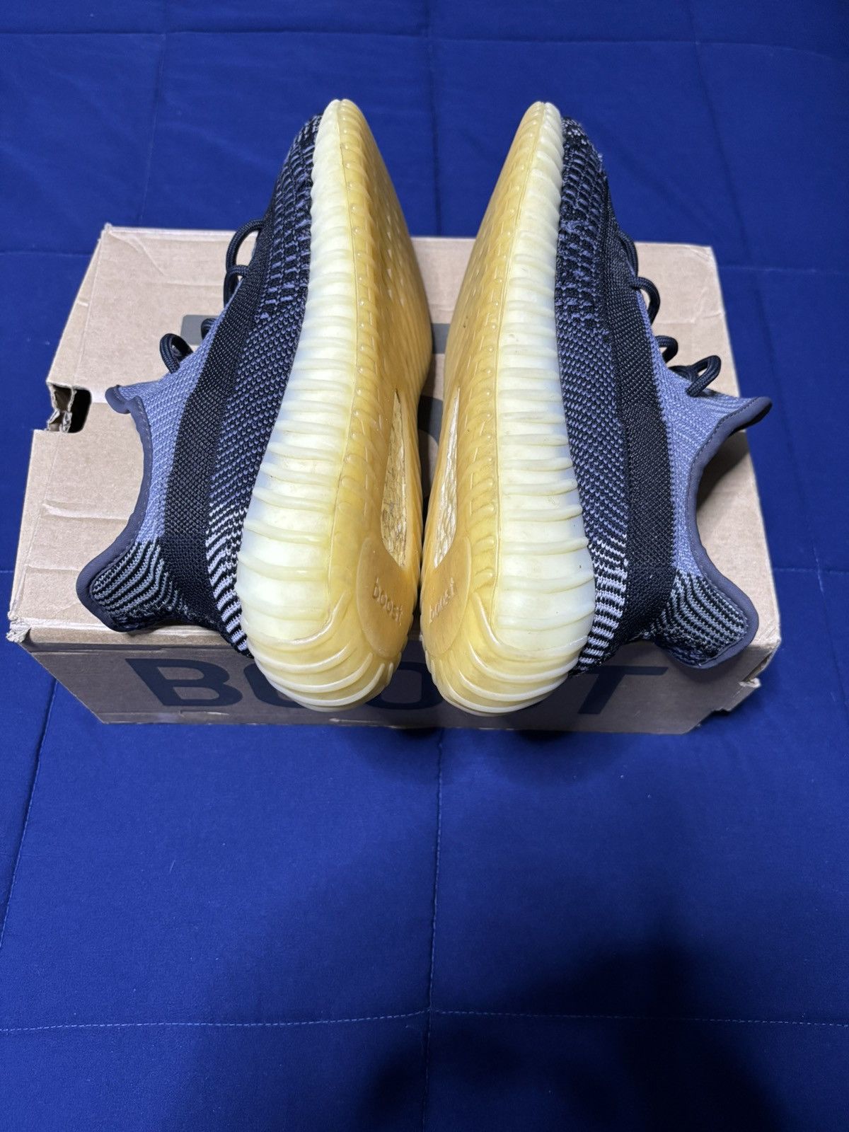 Adidas Adidas Yeezy Boost 350 V2 Carbon 2020 Size 10 Size US 10 / EU 43 - 3 Thumbnail