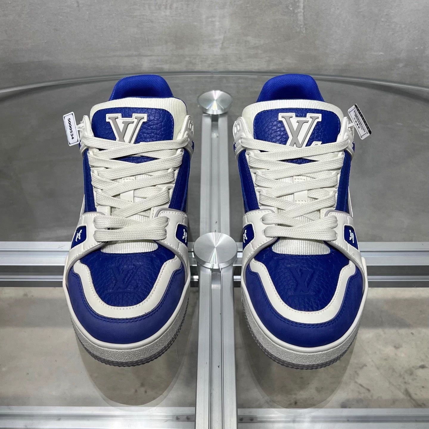 Louis Vuitton LV Trainer White & Blue Embossed UK3.5 37.5 Size US 7 / IT 37 - 1 Thumbnail