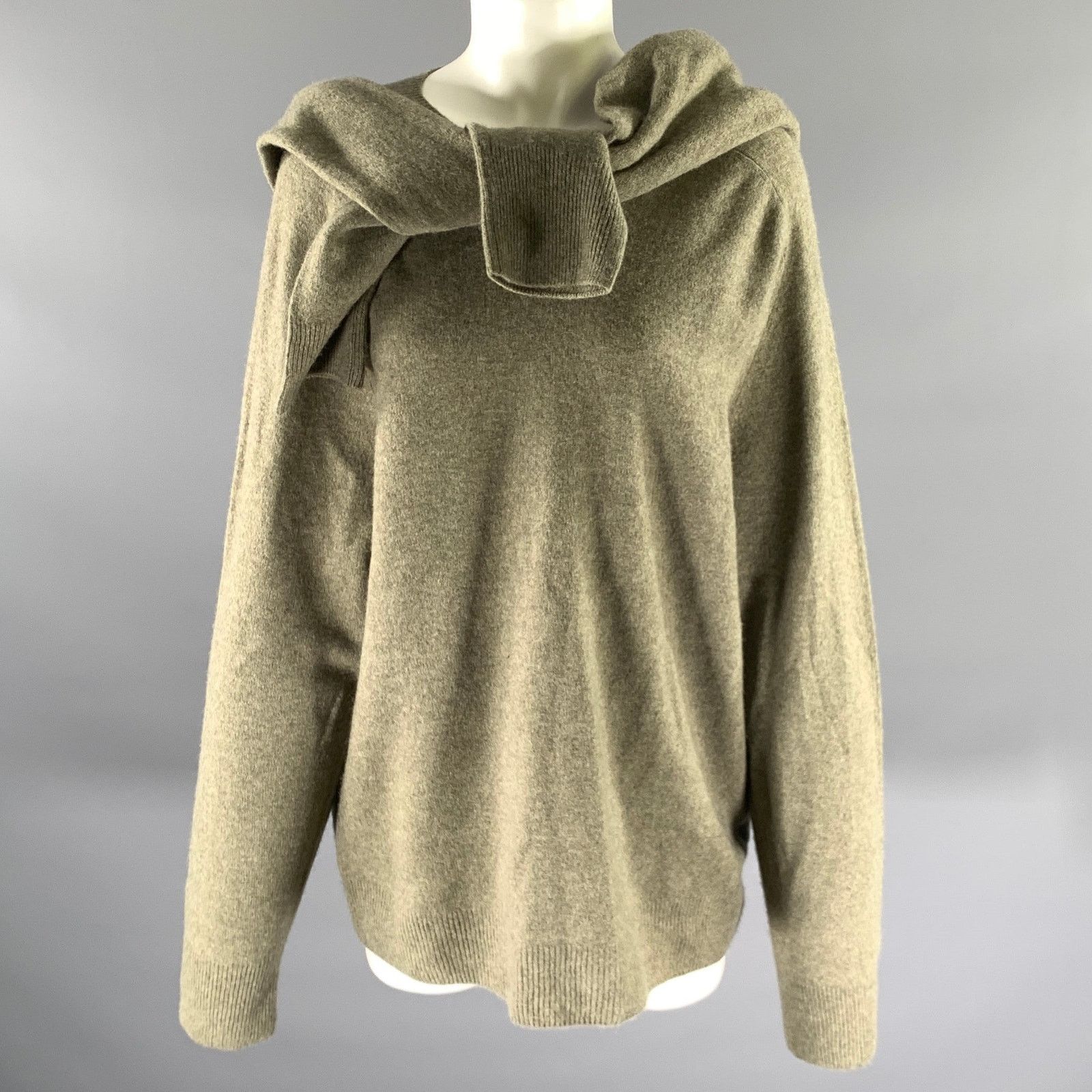 Celine CELINE Size M Khaki Green Wool Cashmere Wrap Pullover Size M / US 6-8 / IT 42-44 - 1 Thumbnail