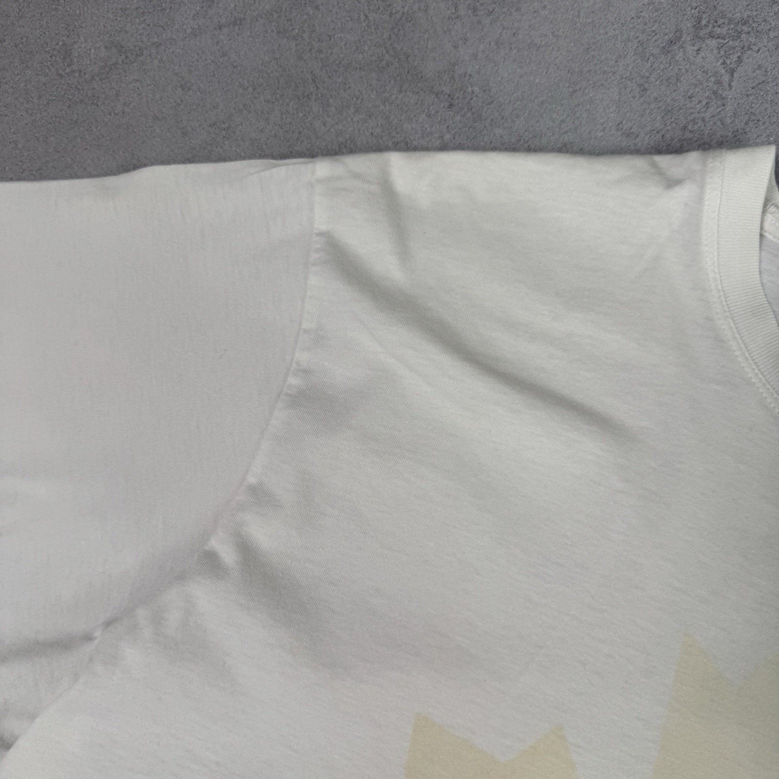Dsquared2 Vintage Dsquared2 Big Logo T Shirt White Size XL Size US XL / EU 56 / 4 - 5 Thumbnail