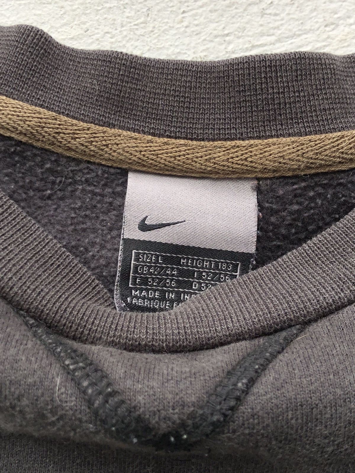 Nike Vintage Nike 00s Big Logo Swoosh Oversized Sweatshirts Size US L / EU 52-54 / 3 - 5 Thumbnail