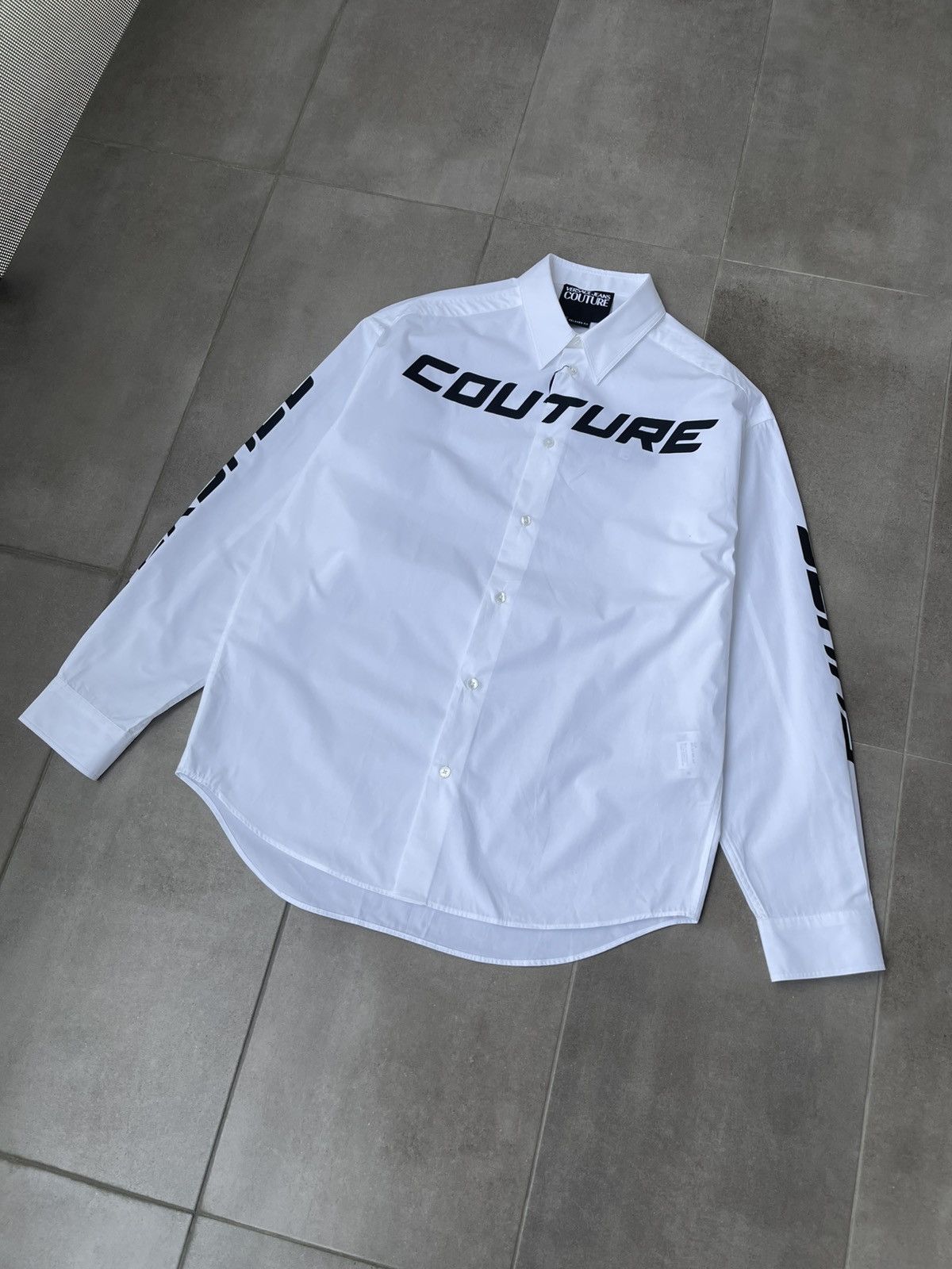Versace !DS! SS23 Versace Logo Oversized White Shirt Size US M / EU 48-50 / 2 - 9 Thumbnail