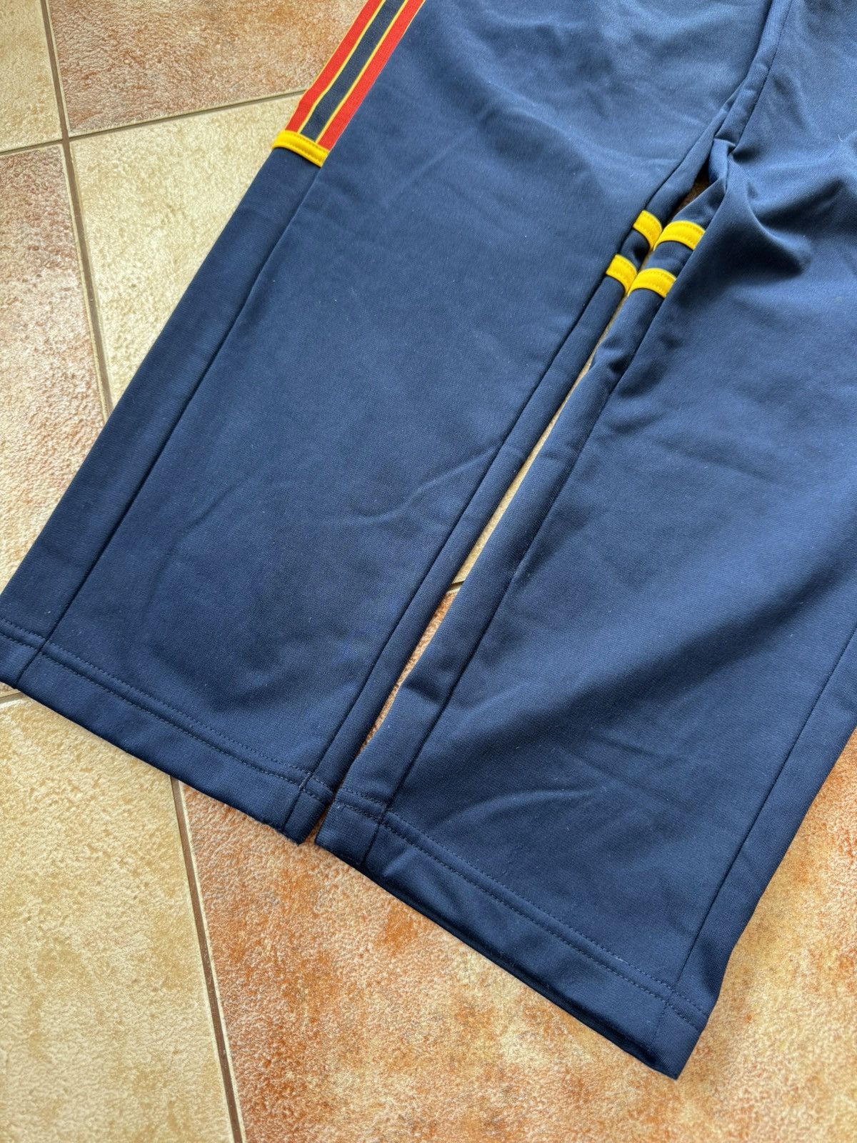 Adidas Arsenal 2021-2022 Adidas Soccer Track Pants Football Jersey Size US 32 / EU 48 - 7 Thumbnail