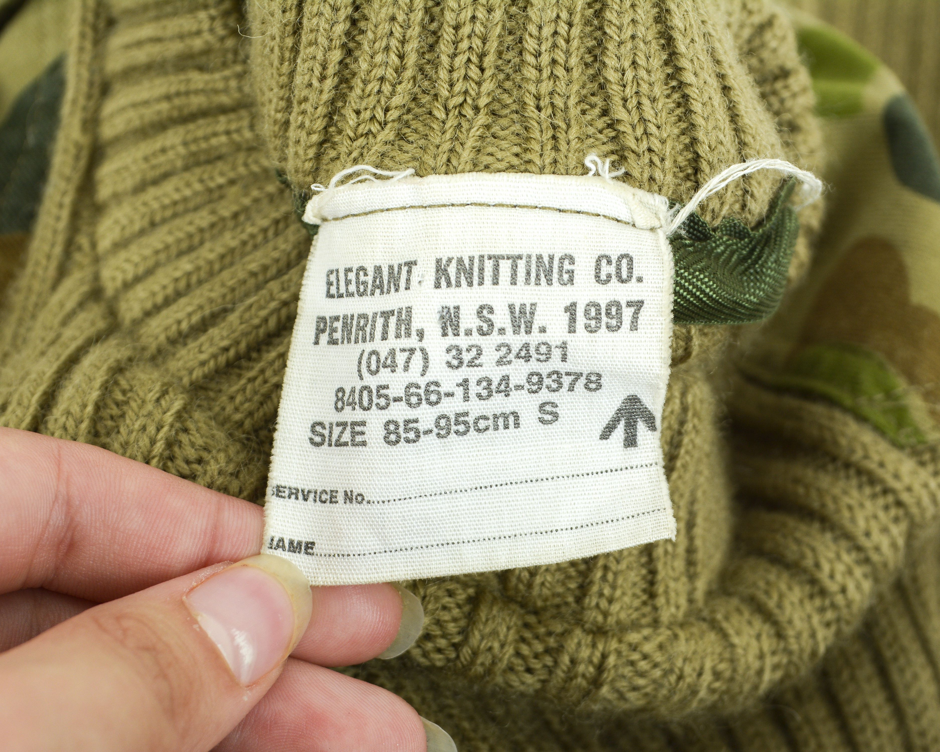 Man Made In Australia AUSTRALIA Army 1997 Jumper Knit S Wool Sweater Warm Pullover Size US S / EU 44-46 / 1 - 7 Thumbnail