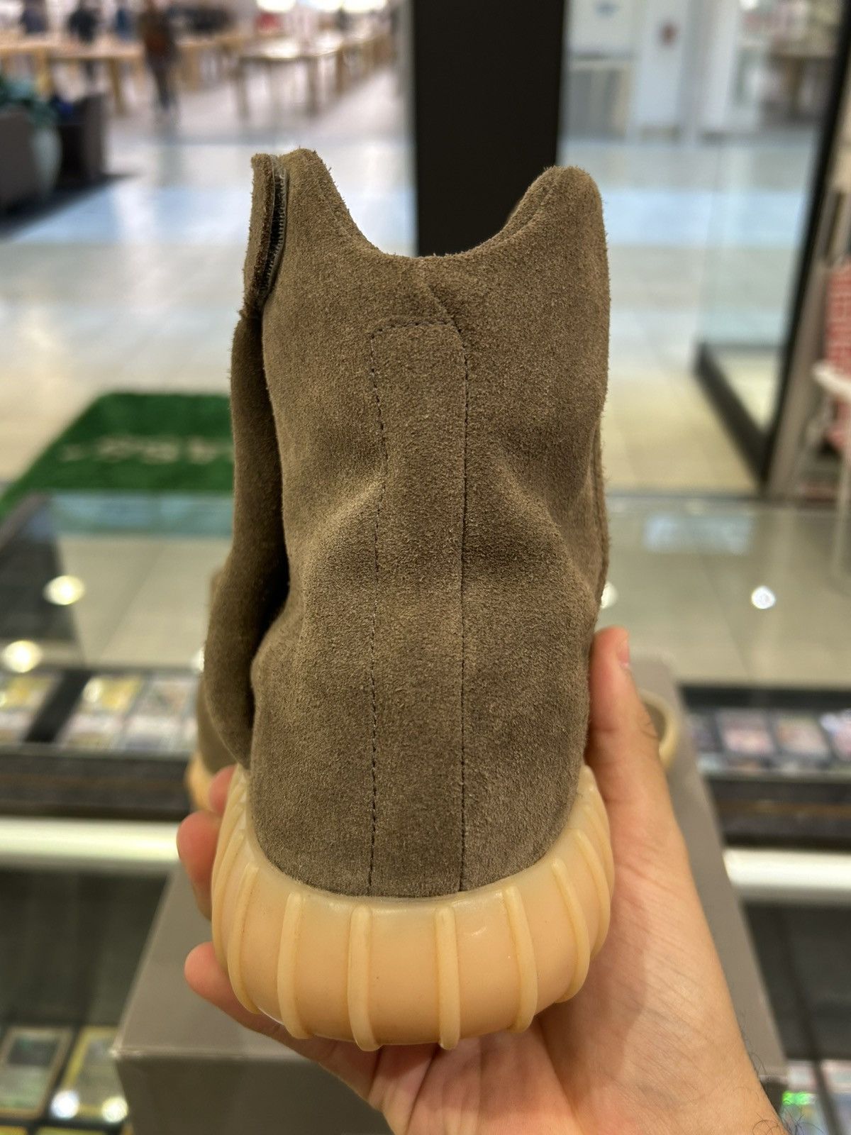 Yeezy Yeezy 750 Chocolate Size US 11 / EU 44 - 3 Thumbnail