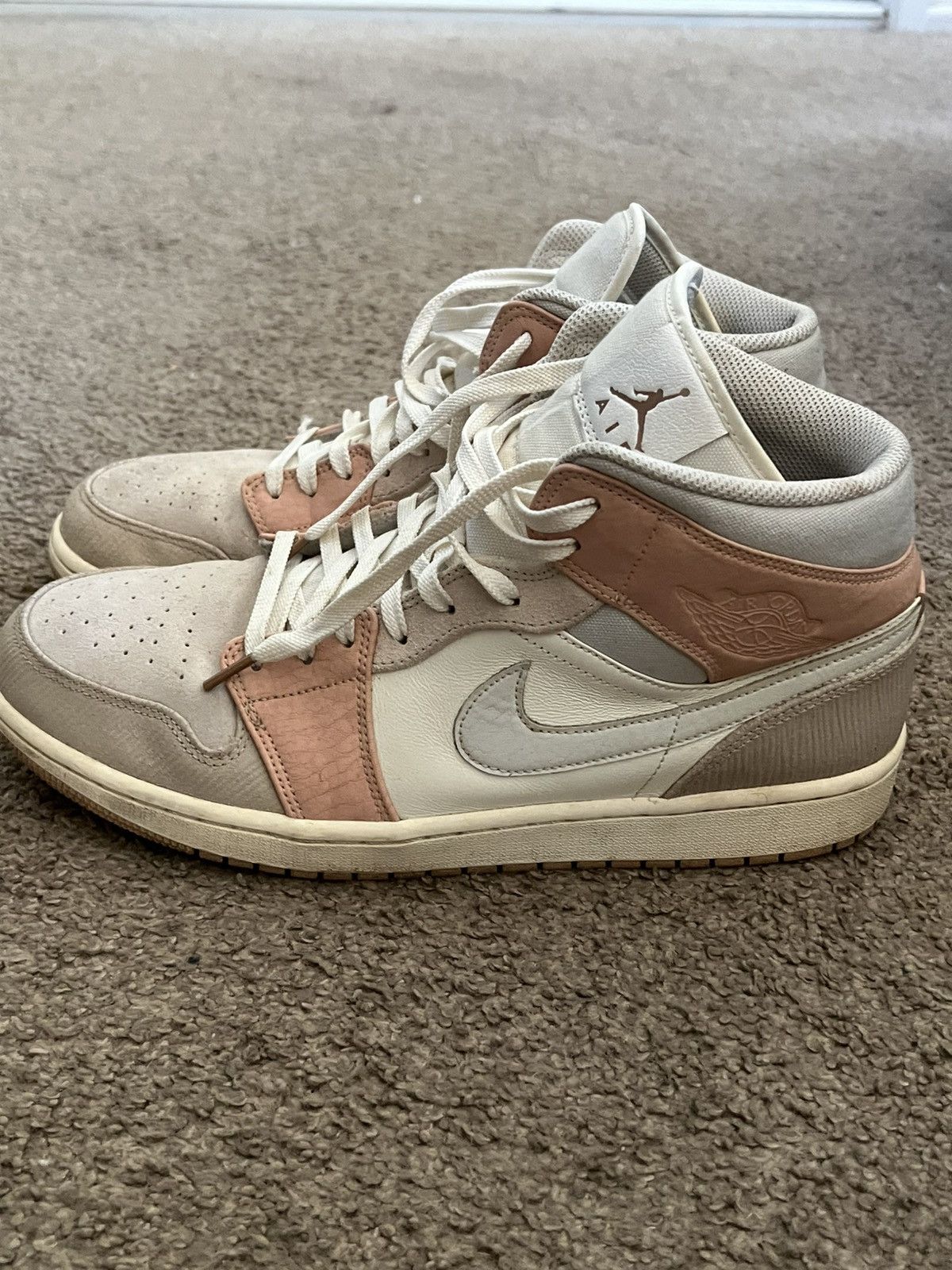 Jordan Brand Air Jordan 1 Mid ‘Milan’ Size US 12 / EU 45 - 3 Thumbnail
