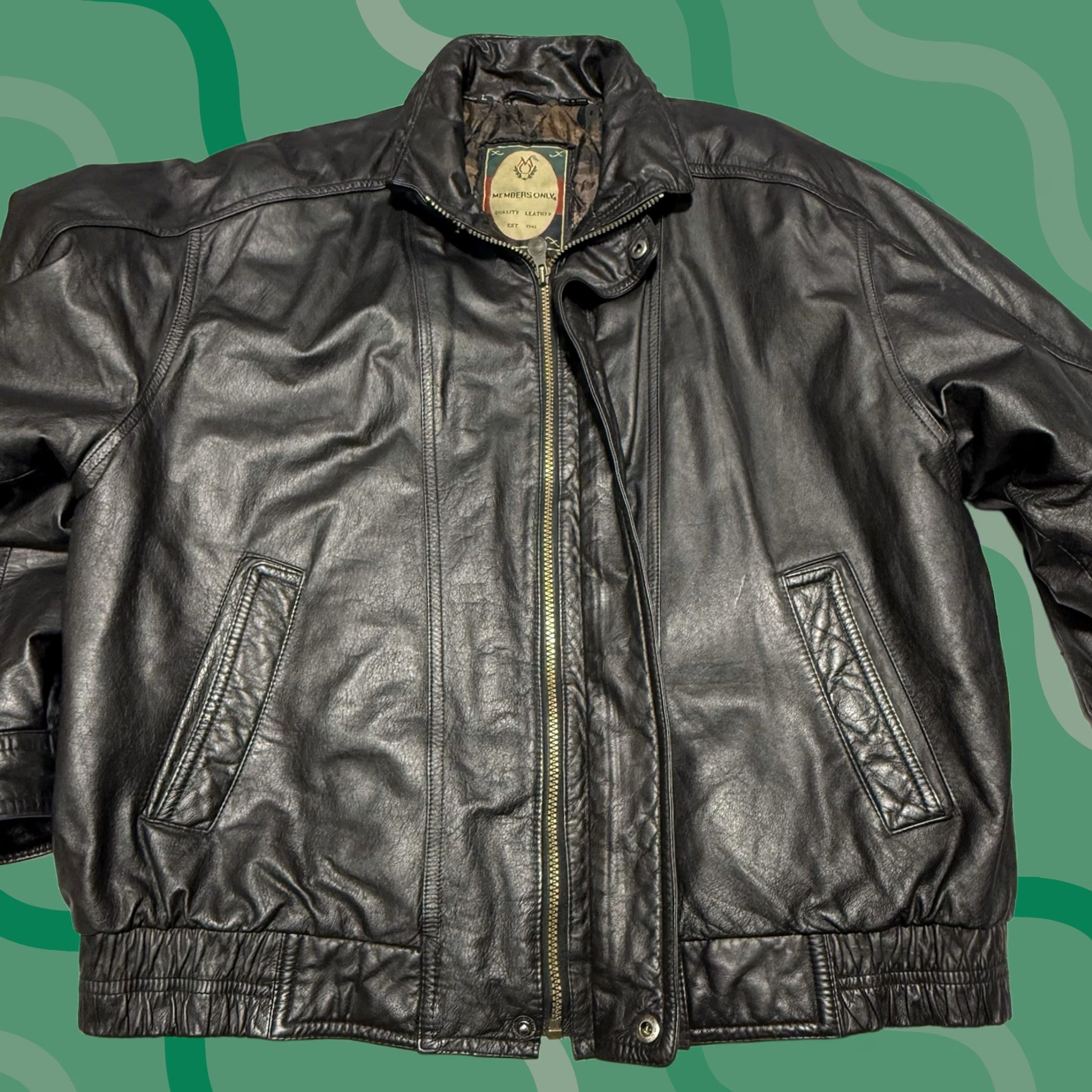 Members Only VINTAGE Members Only Bomber Jacket Mens L Black Leather Coat Quilted Lining Full Zip Pockets Classic 2000s? Size US L / EU 52-54 / 3 - 1 Thumbnail