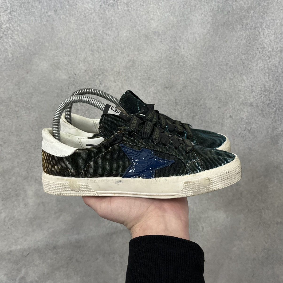 Golden Goose Golden goose shoes sneakers low top Size US 7 / IT 37 - 2 Thumbnail