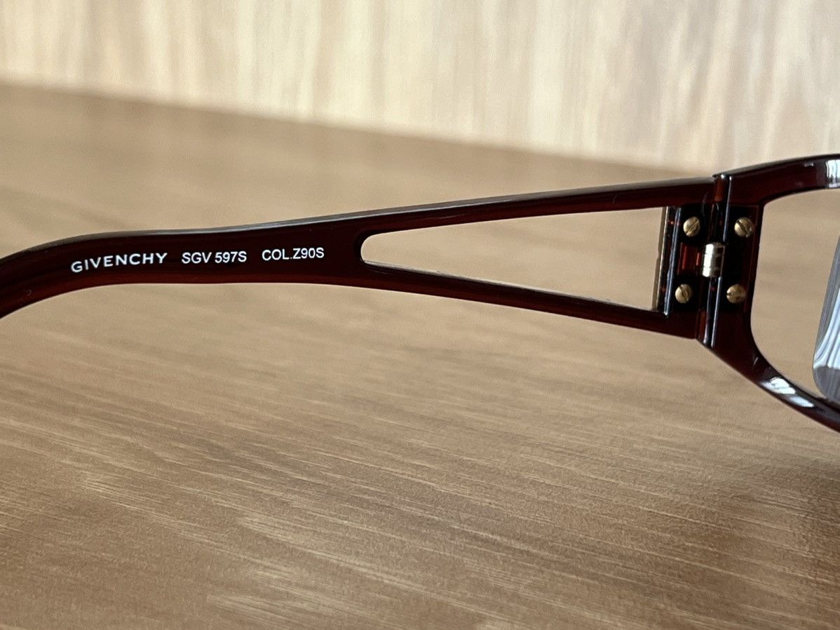 Givenchy GIVENCHY SGV 597S vintage rectangle sunglasses brown frame Size ONE SIZE - 12 Thumbnail