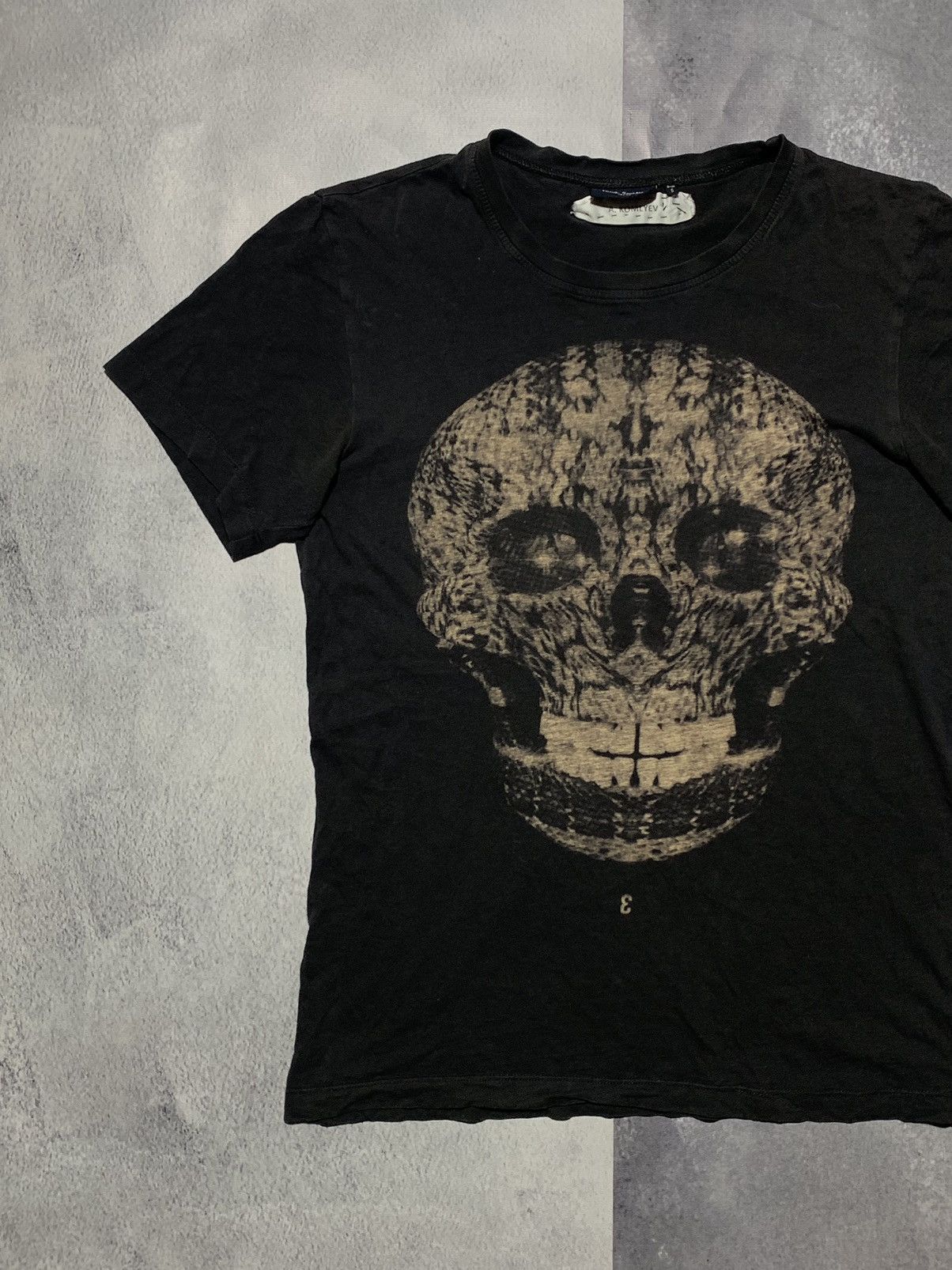Paul Smith Vintage Y2K Paul Smith skull tee big logo streetwear size S Size US S / EU 44-46 / 1 - 2 Thumbnail
