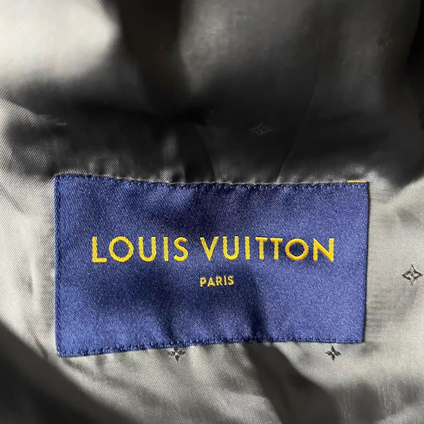 Louis Vuitton Louis Vuitton Gray Comfortable Lambskin Zip Jacket Size US S / EU 44-46 / 1 - 3 Thumbnail