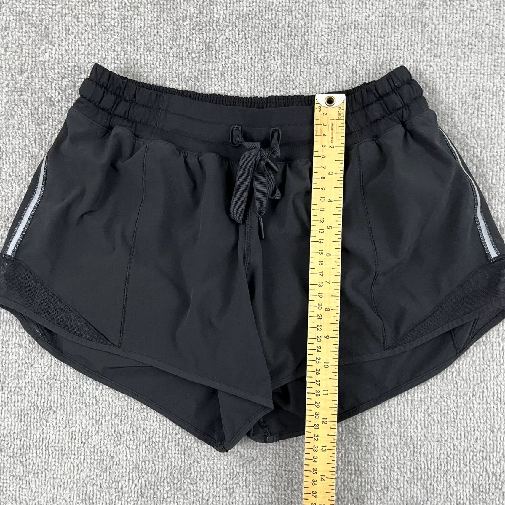 Lululemon VINTAGE Lululemon Hotty Hot Shorts Long* Womens Size 6 / 4" Black Running W7ACQT Size 28" / US 6 / IT 42 - 6 Thumbnail