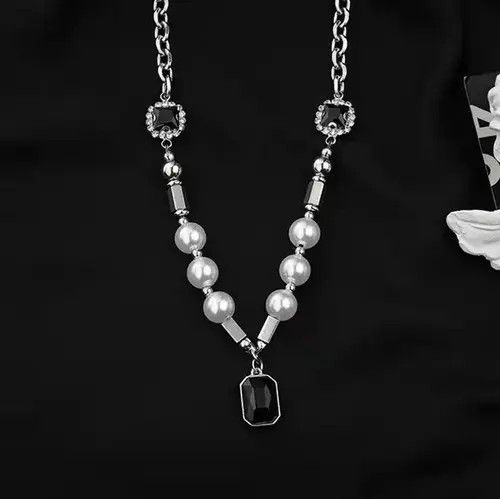 Jewelry Black Rhinestones Pendant Pearl Necklace Size ONE SIZE - 4 Thumbnail