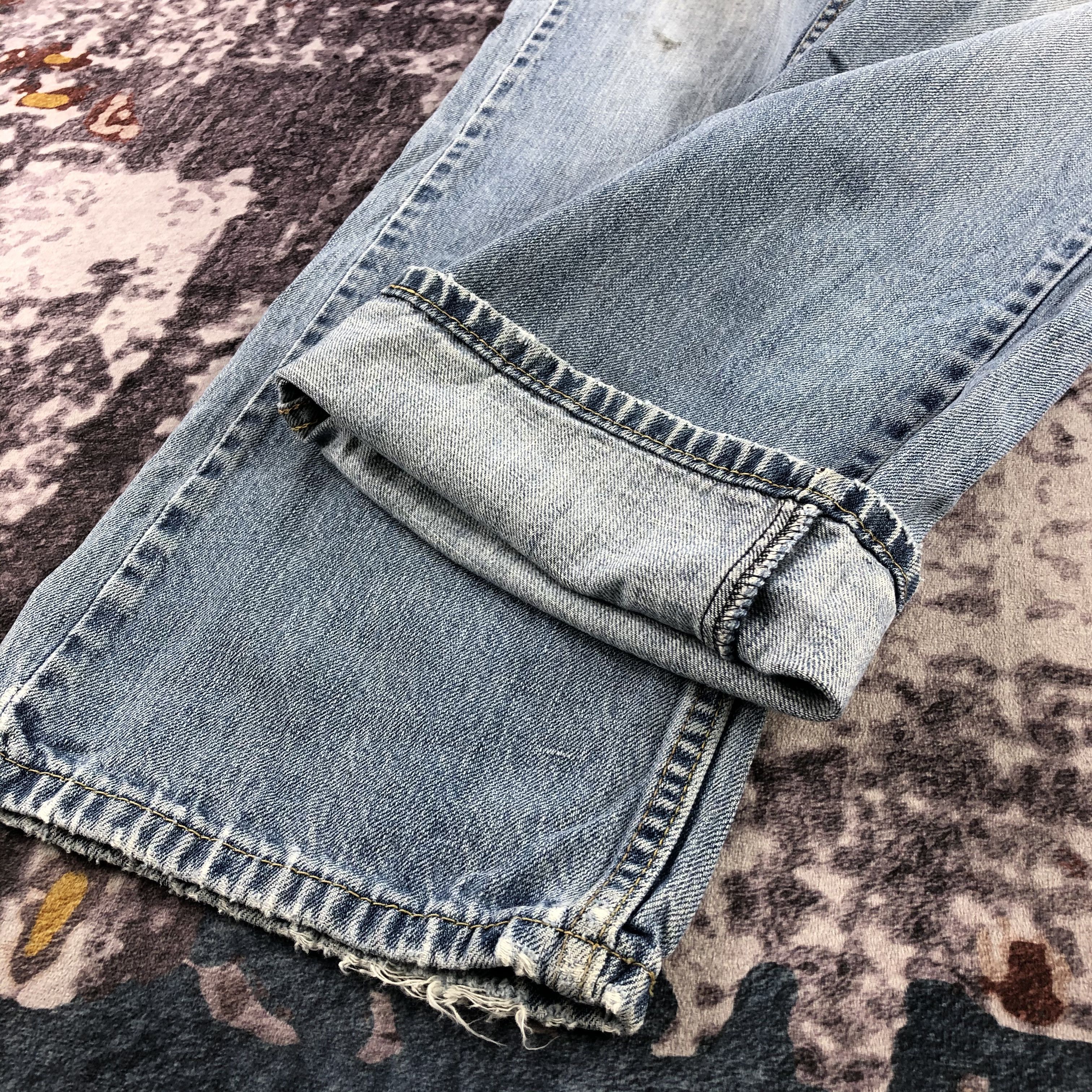 Levi's × Vintage Vintage Blue Wash Levis 559 Jeans-JM2974 Size US 37 - 8 Thumbnail