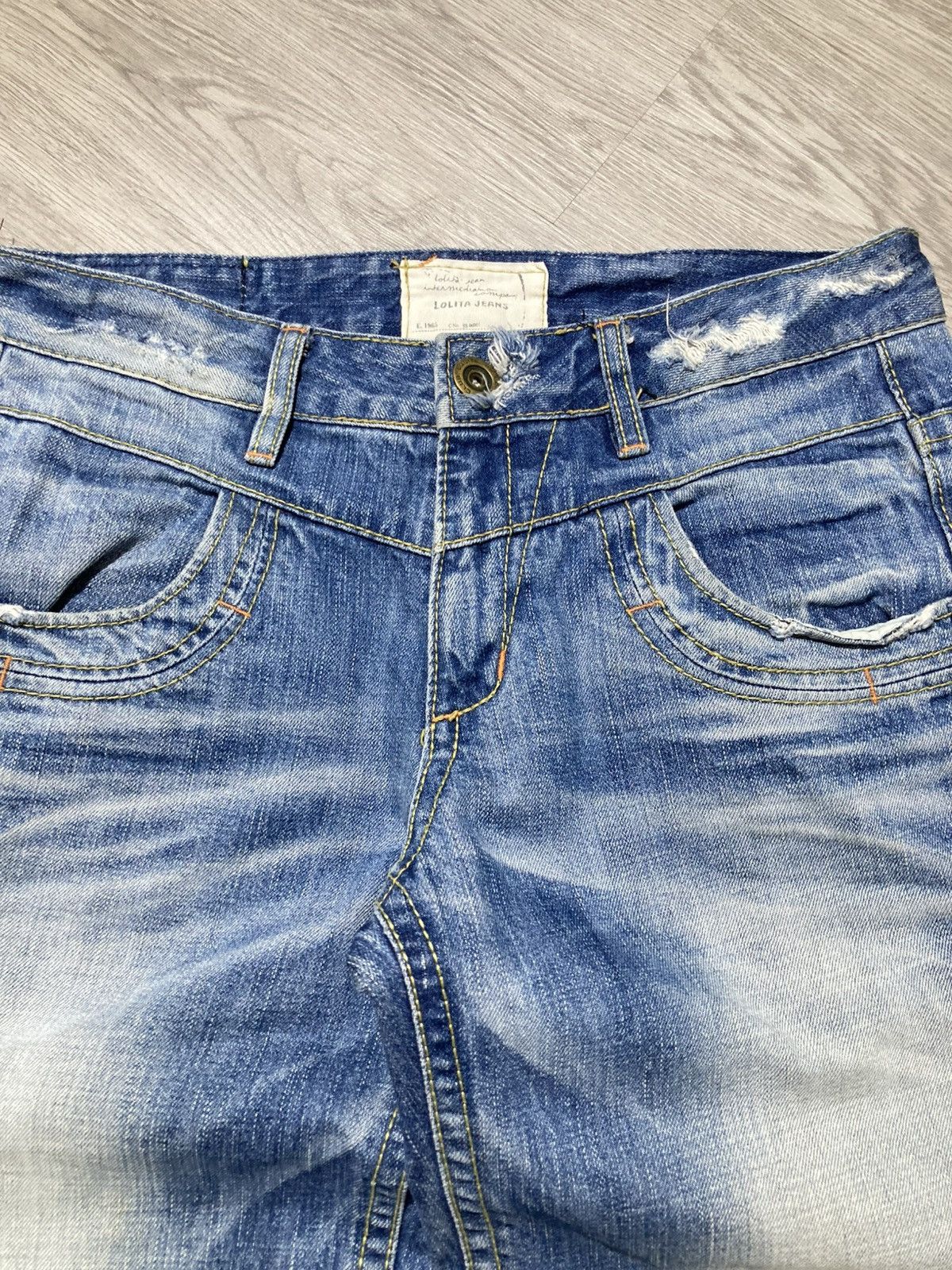 If Six Was Nine 2000s Lolita Y2k Studded Faded 3/4 Jeans Pants Lgb Punk Size US 32 / EU 48 - 13 Thumbnail