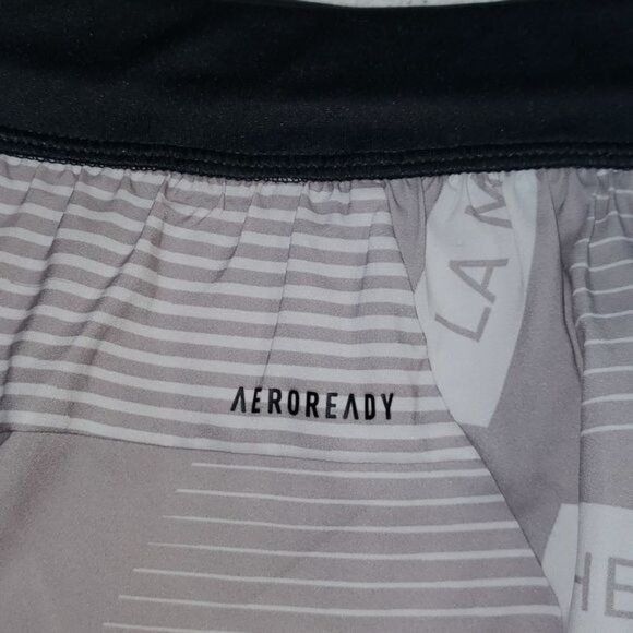 Adidas Adidas Rare Graphic Aeroready Basketball Zippered Pockets A Size US 28 / EU 44 - 2 Thumbnail