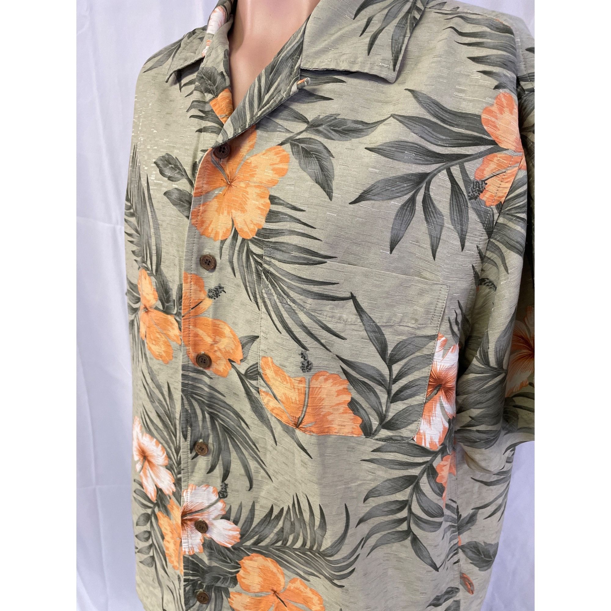 Other Traders Bay Men's Green Floral Washable Silk Button Up Size Size US M / EU 48-50 / 2 - 2 Thumbnail
