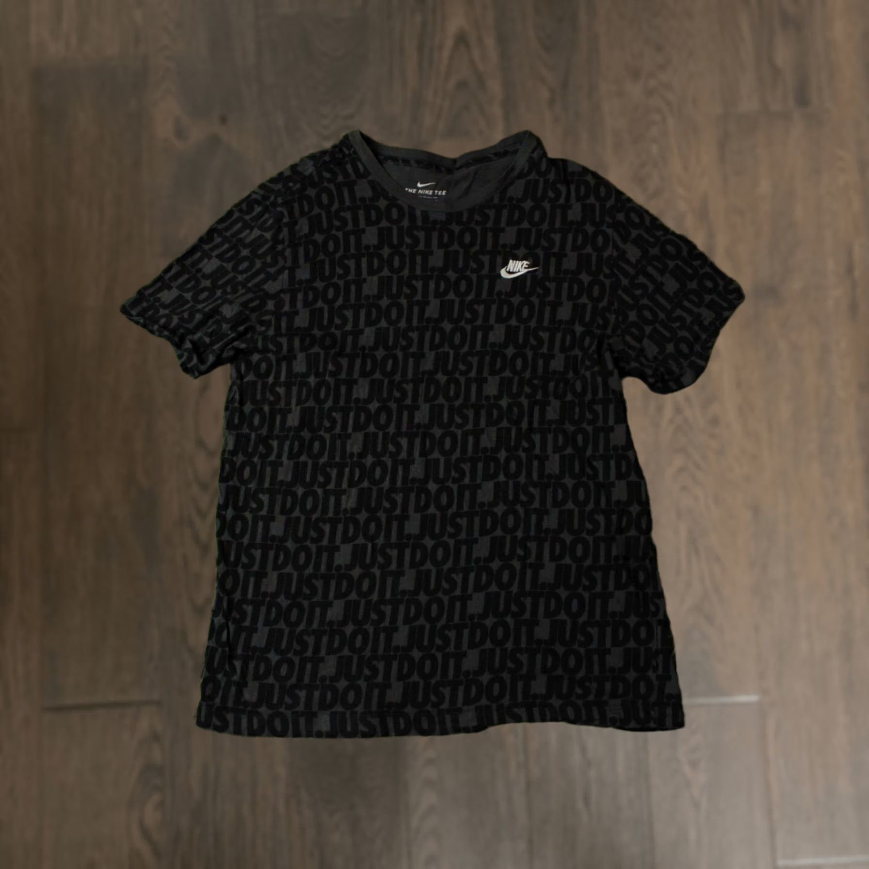 Nike Nike Just Do It 2019 Men Casual Shirt T-Shirt Tee Jersey Size L Gray Short Sleeve Size US L / EU 52-54 / 3 - 1 Thumbnail