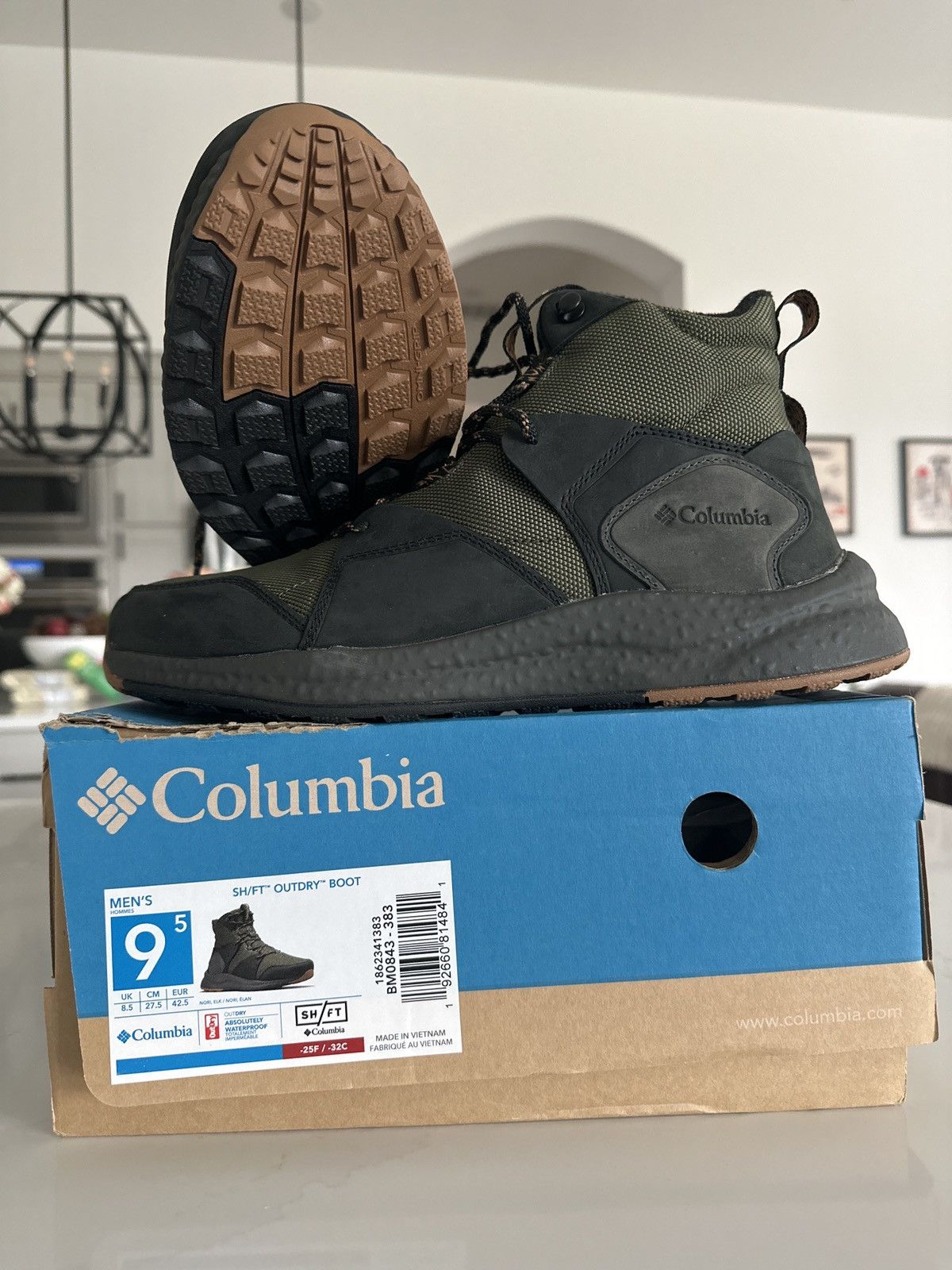 Columbia Columbia SH/FT Outdry Boot Size US 9.5 / EU 42-43 - 1 Thumbnail