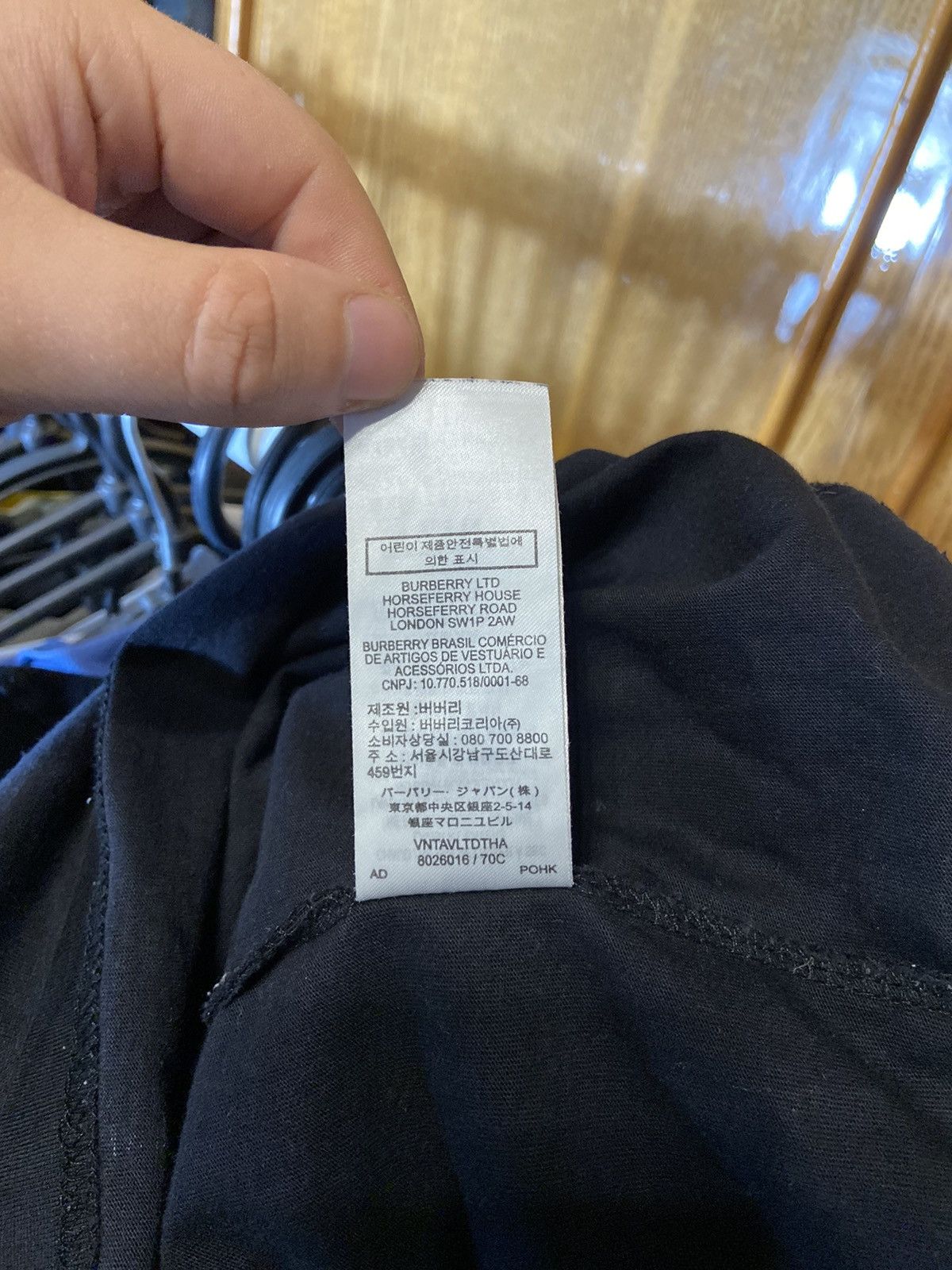 Burberry × Vintage BURBERRY LONDON CENTRE LOGO THRASHED STYLE COTTON T-SHIRT Size US XL / EU 56 / 4 - 9 Thumbnail