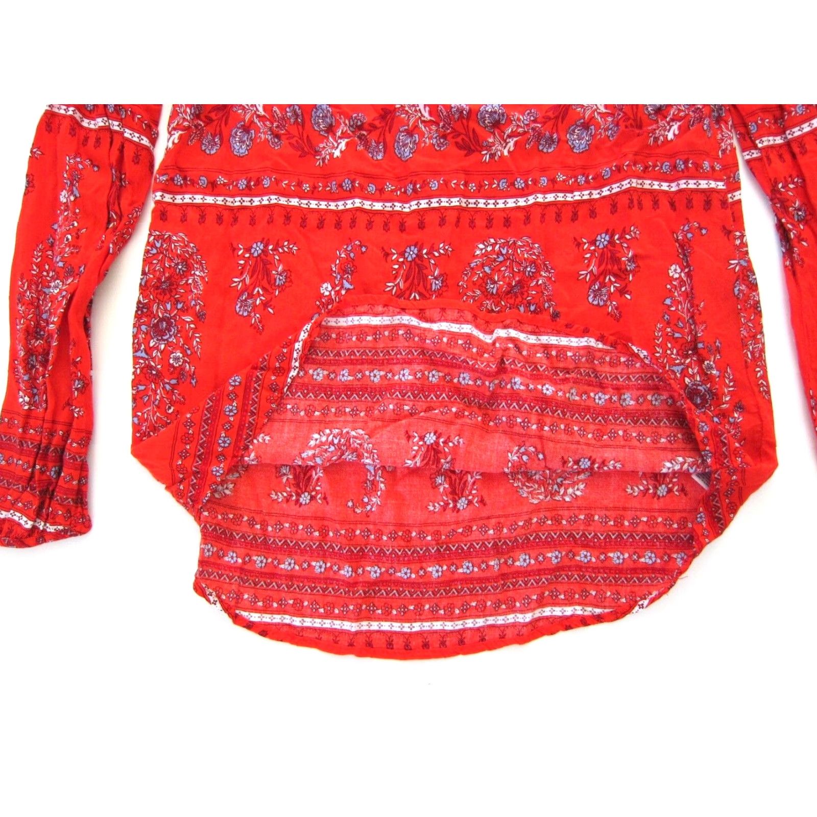 Old Navy Old Navy Blouse (M) Peasant Tunic Floral Long Sleeve Red White Blue 100% Rayon Womens Shirt Size M / US 6-8 / IT 42-44 - 5 Thumbnail