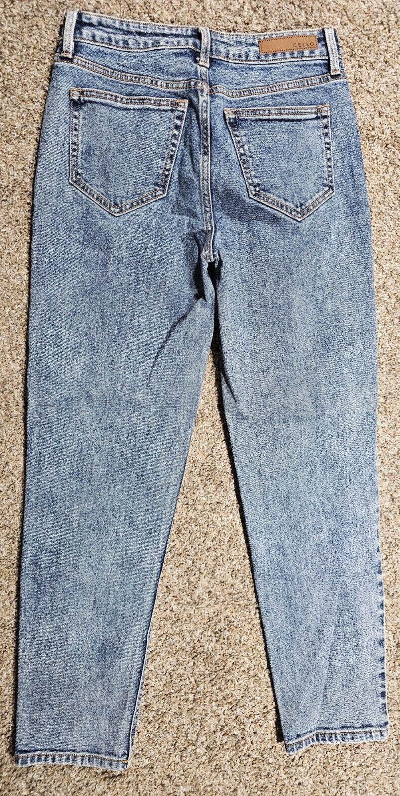Designer Cello Women's Sz 5 Blue Skinny Leg Vintage Light Wash Jeans Size 30" / US 8 / IT 44 - 7 Thumbnail