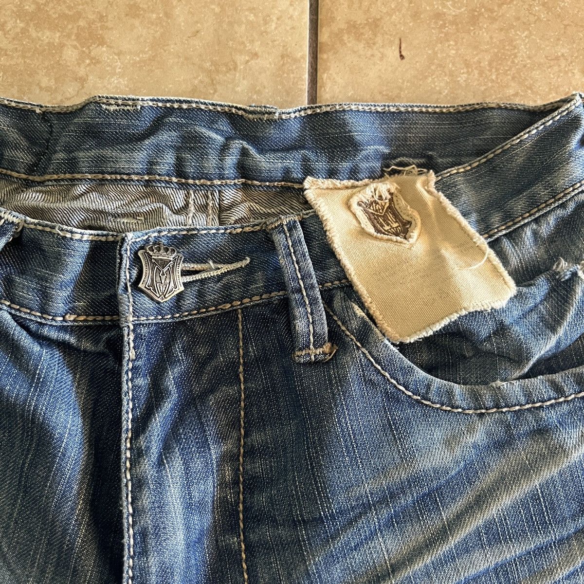 Affliction × Monarchy × Vintage Monarchy Atalier Patched and Distressed Low Rise Jeans Size US 29 - 5 Thumbnail