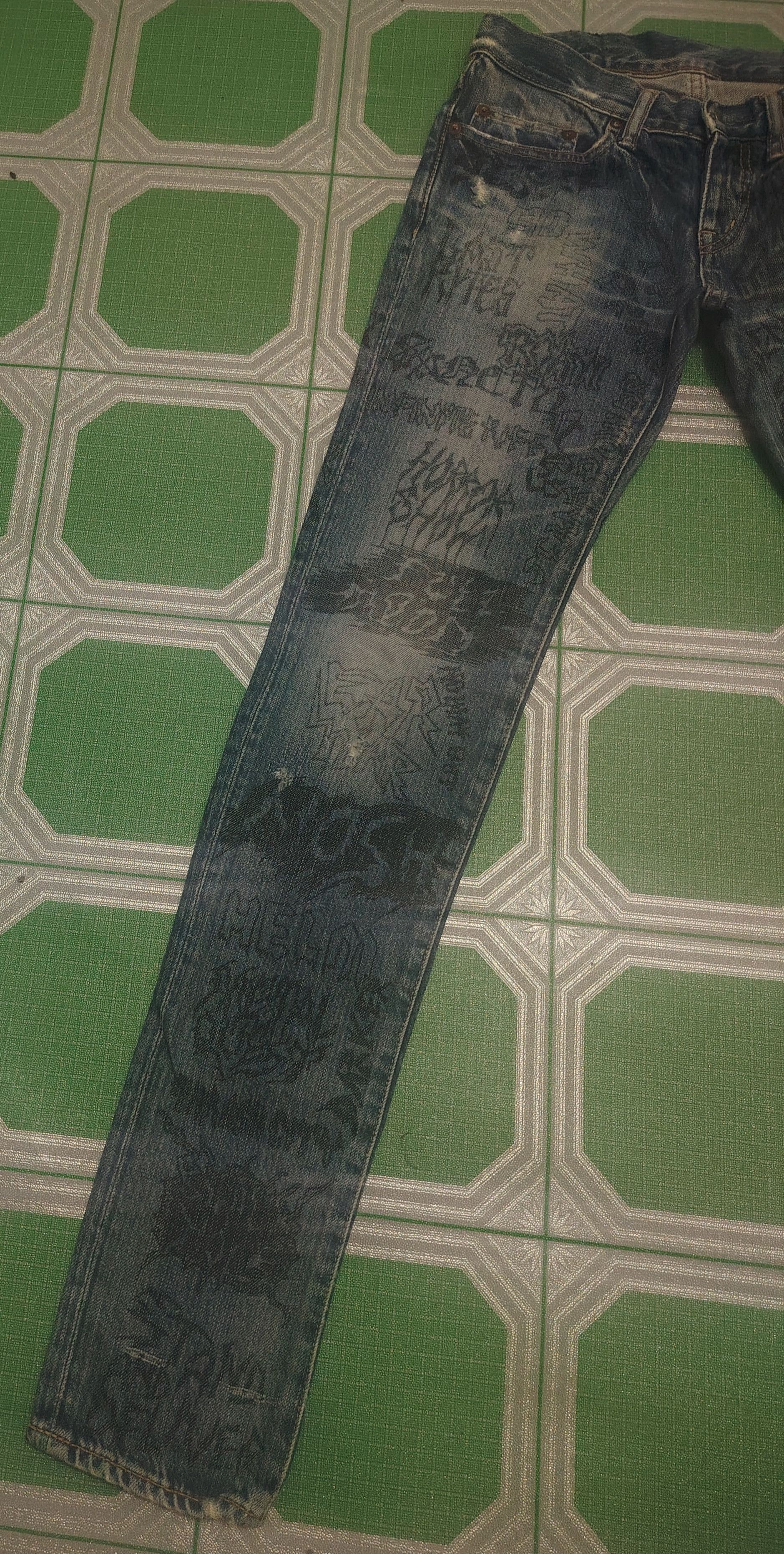 Hysteric Glamour Rare!! Hysteric Glamour skinny jeans Metal Rock Full Printed Size 26" / US 2 / IT 38 - 4 Thumbnail