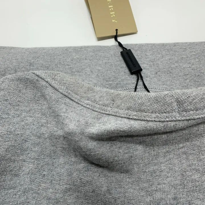 Burberry Burberry Burberry Graphic Hoodie for Stylish Comfort-2507 Size US L / EU 52-54 / 3 - 9 Thumbnail