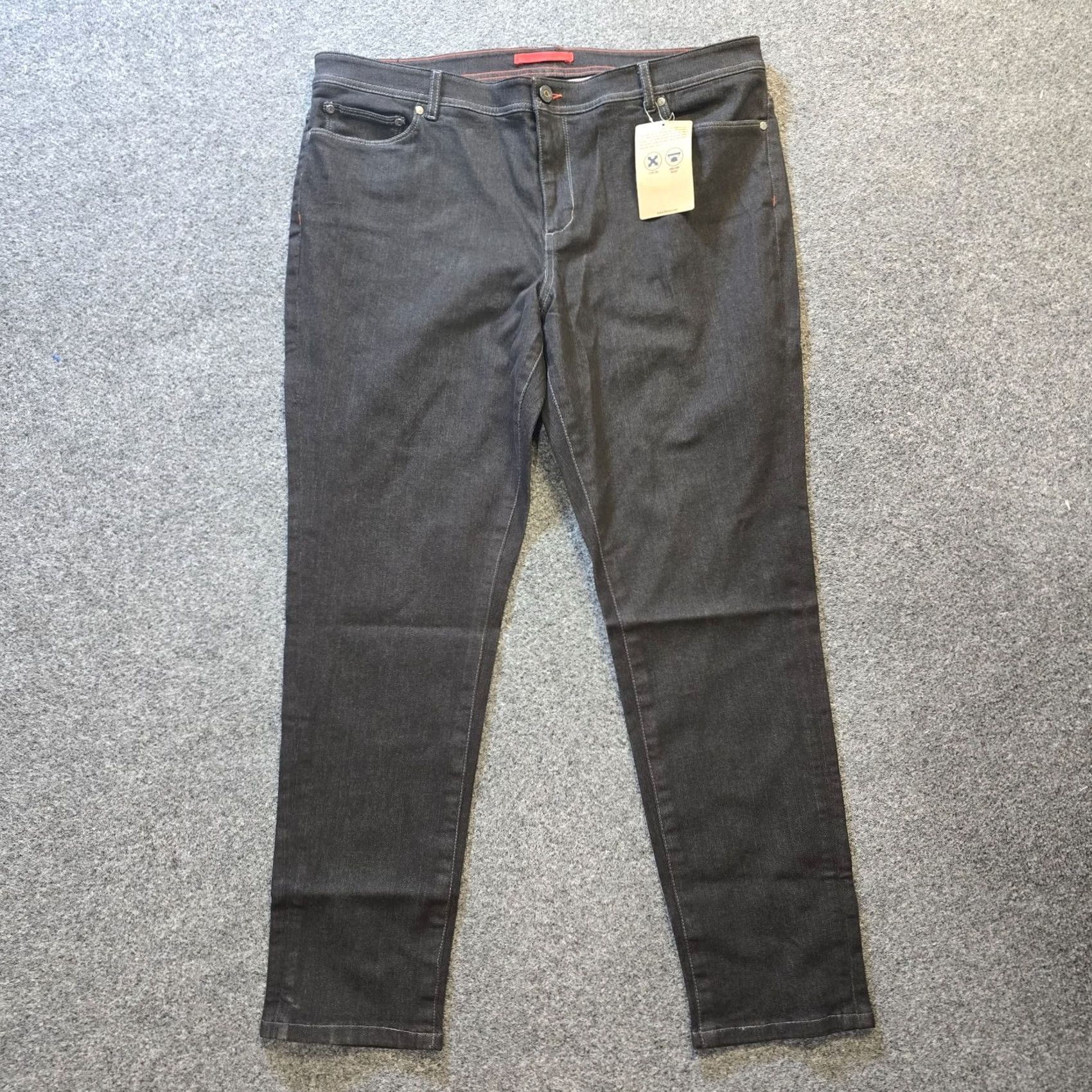 Vintage Item Specifications: Pattern: Wash - Blue Size 40" / US 18 - 2 Thumbnail