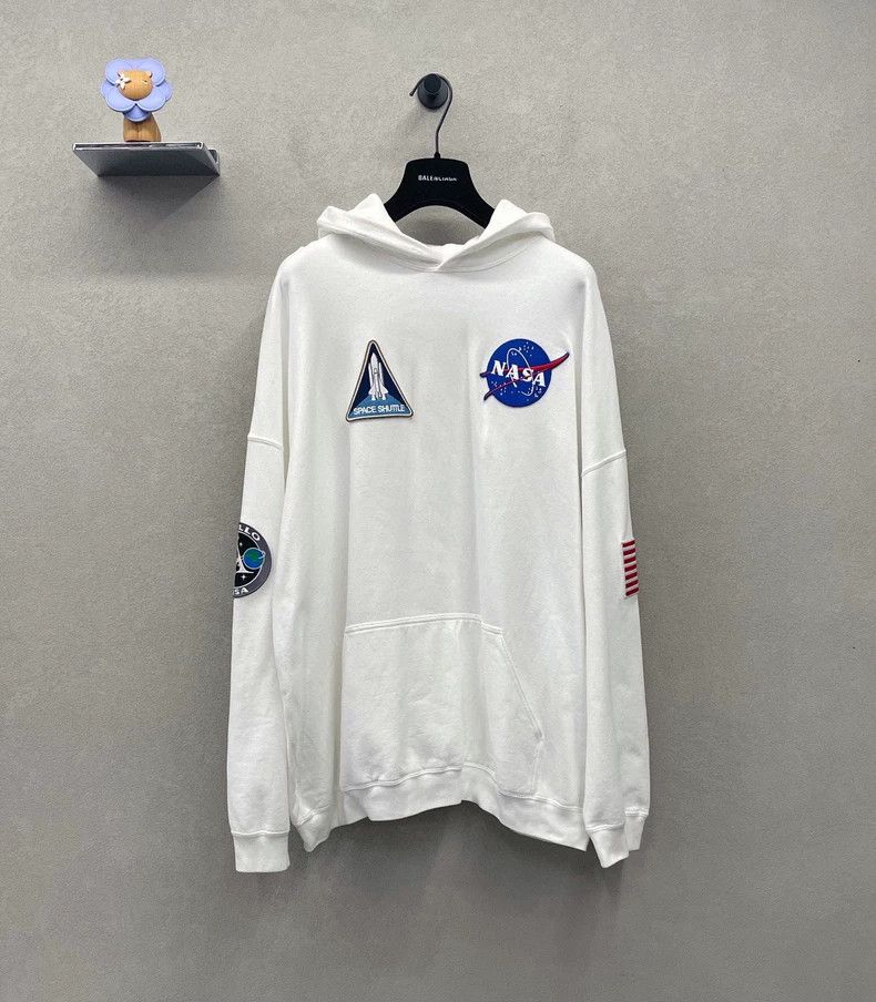 Balenciaga Balenciaga NASA X White Sweatshirt Size US XS / EU 42 / 0 - 1 Thumbnail