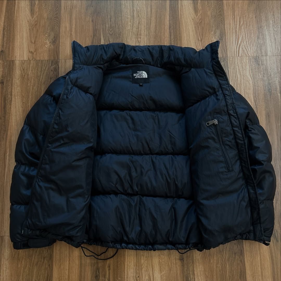 The Mountain × The North Face Vintage T.N.F 700 The North Face Nuptse Puffer Down Jacket Size US S / EU 44-46 / 1 - 2 Thumbnail