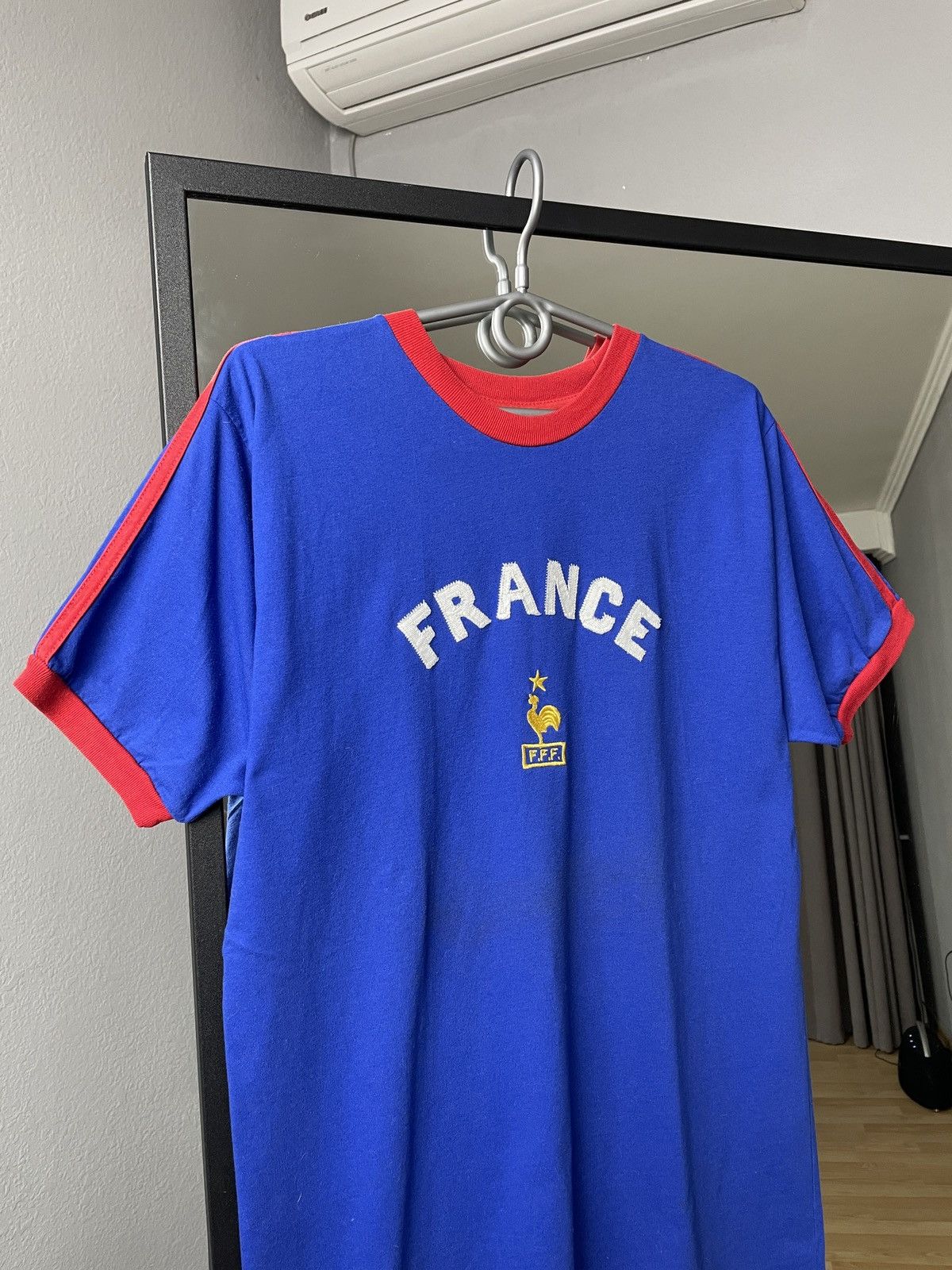 Nike × Vintage Vintage Nike France Home Kit Football Soccer Jersey Y2K Size US M / EU 48-50 / 2 - 2 Thumbnail
