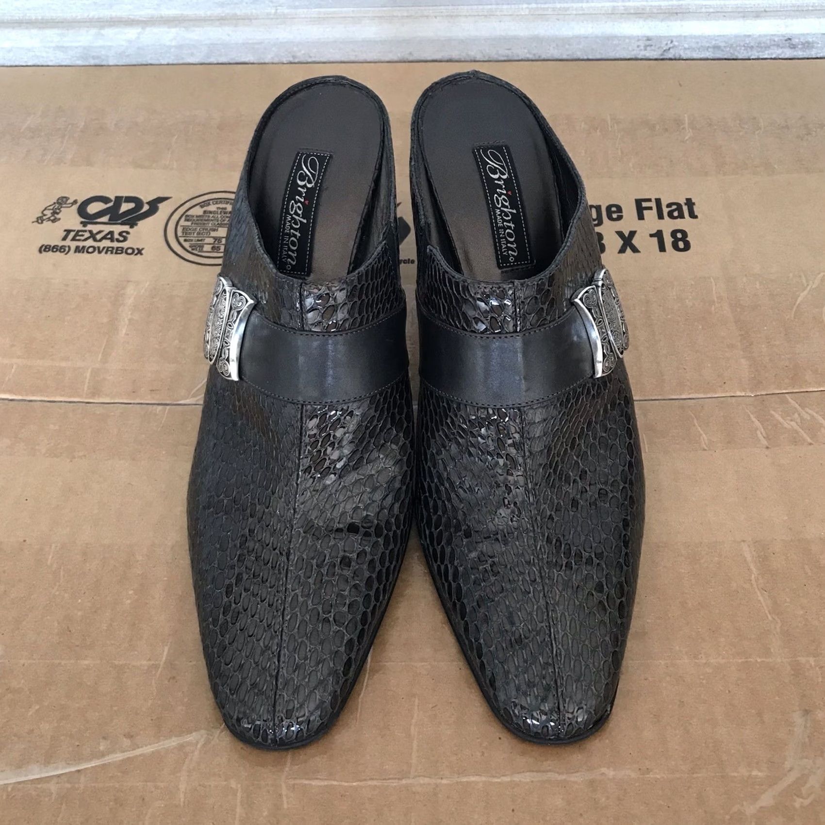 Brighton Brighton Rhyme Mules Slip-On Women Pewter Gray Faux Snakeskin Embossed Medallion 2.5" Heel 8.5 N Italy Size US 9 / IT 39 - 4 Thumbnail