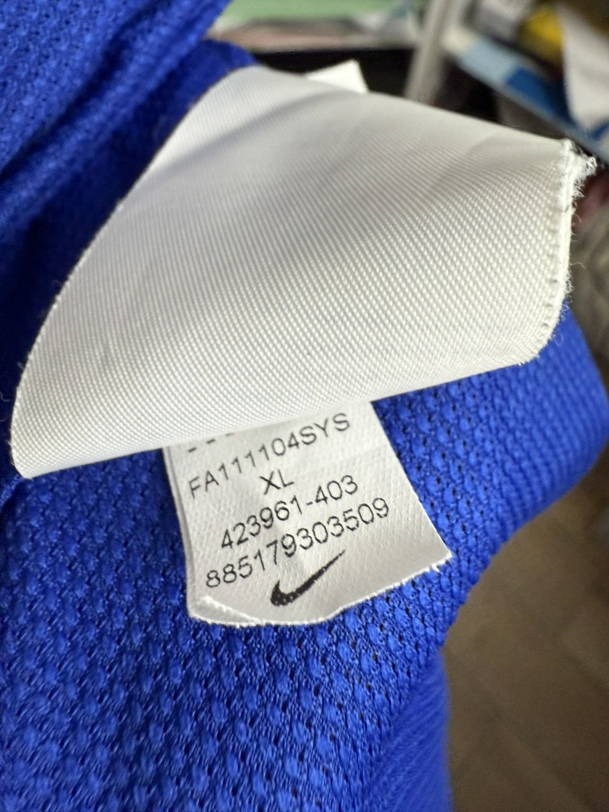 Nike Nike Manchester United 12/13 Young away football jersey Size US S / EU 44-46 / 1 - 11 Thumbnail