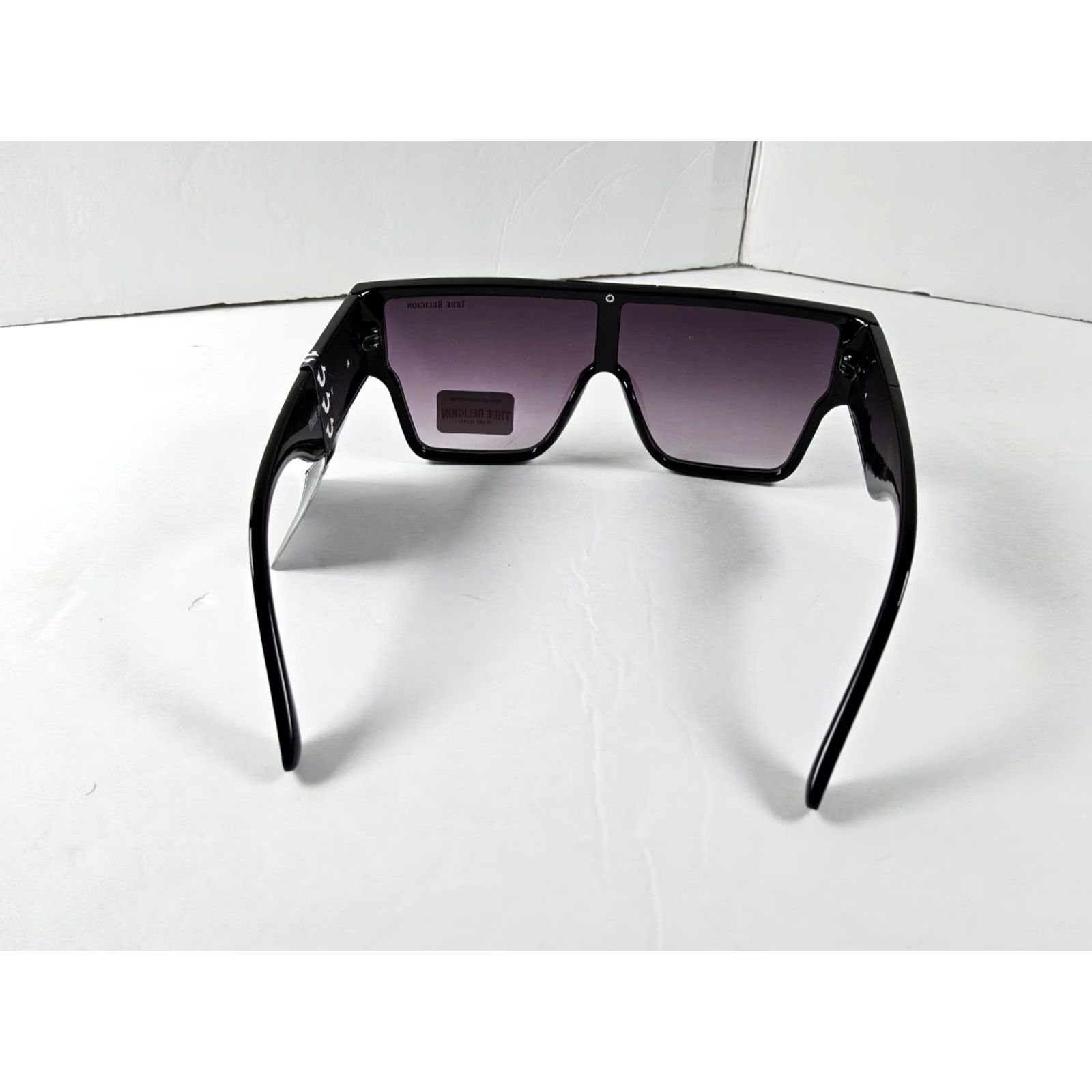 True Religion True Religion Sunglasses Men Squares Black UV Protection Logo Reflective 100% UV Block Built-in Brand China Plastic Frame Size ONE SIZE - 4 Thumbnail