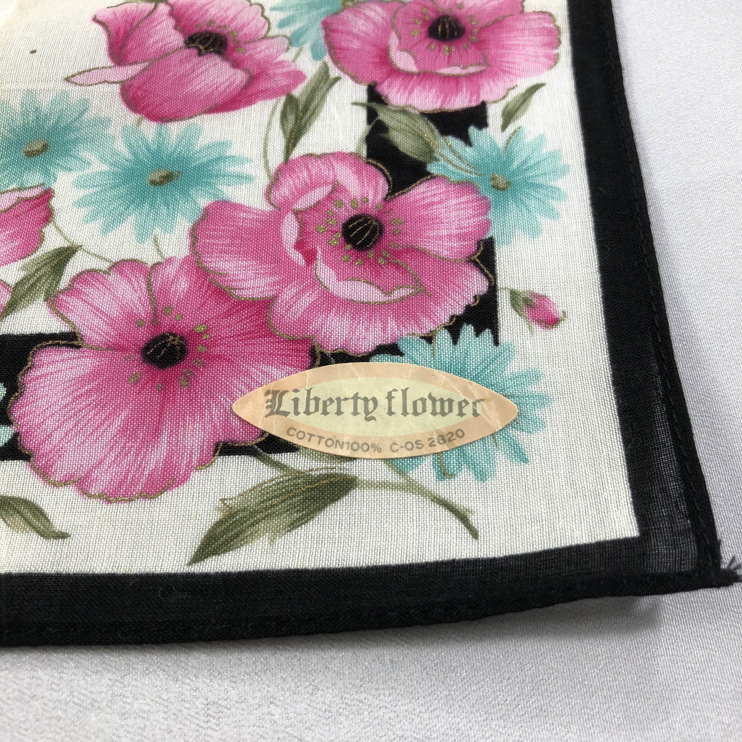 Vintage liBErty Flowers Handkerchief Neckerchief Bandana H1830 Size ONE SIZE - 4 Thumbnail