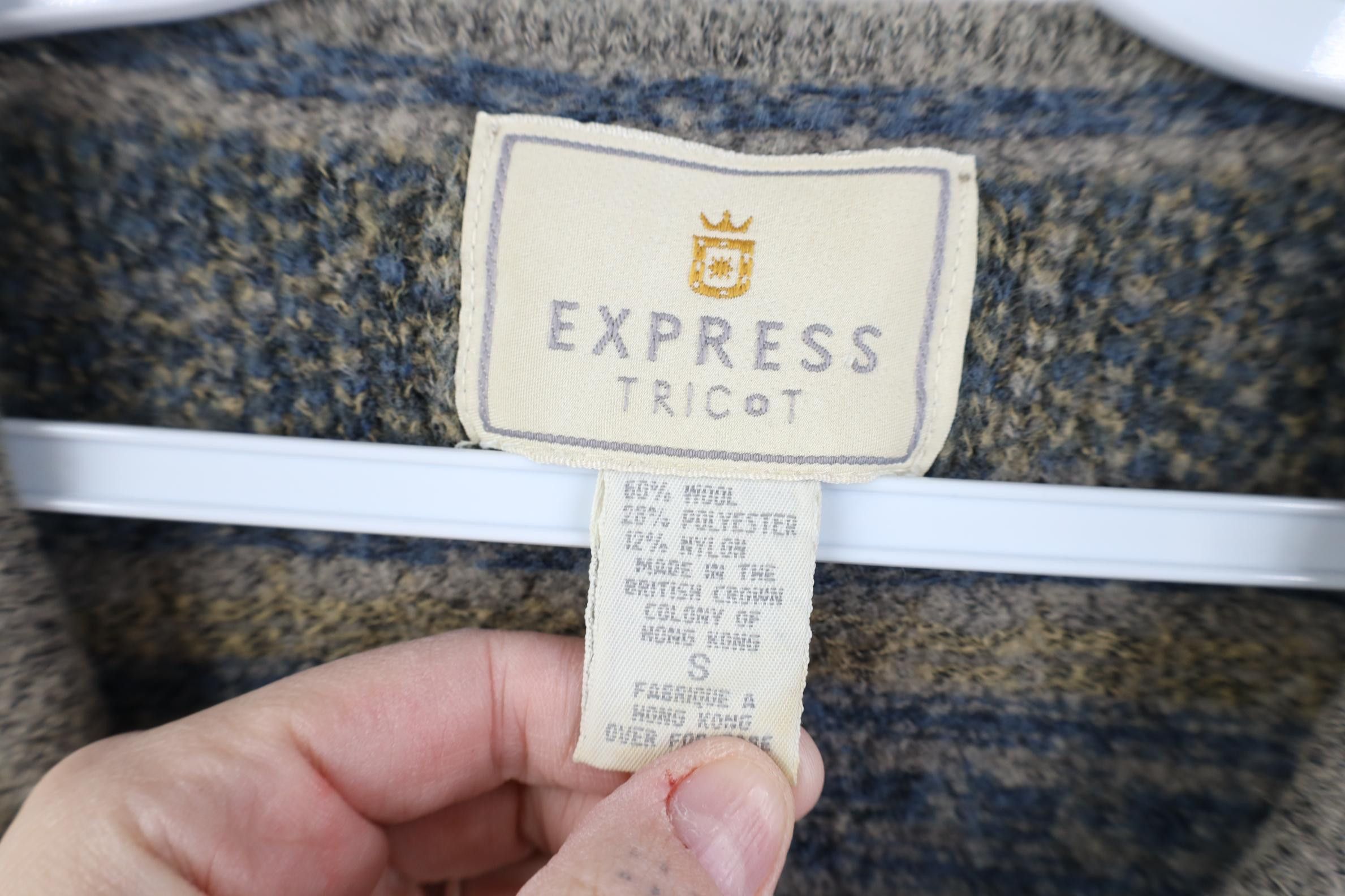 Express Vintage 90s Express Flower Fair Isle Knit V-Neck Sweater Size S / US 4 / IT 40 - 4 Thumbnail