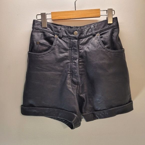 Other Vintage Pellissimo Real Leather Black High Rise Shorts 26/27 Size 26" / US 2 / IT 38 - 1 Thumbnail