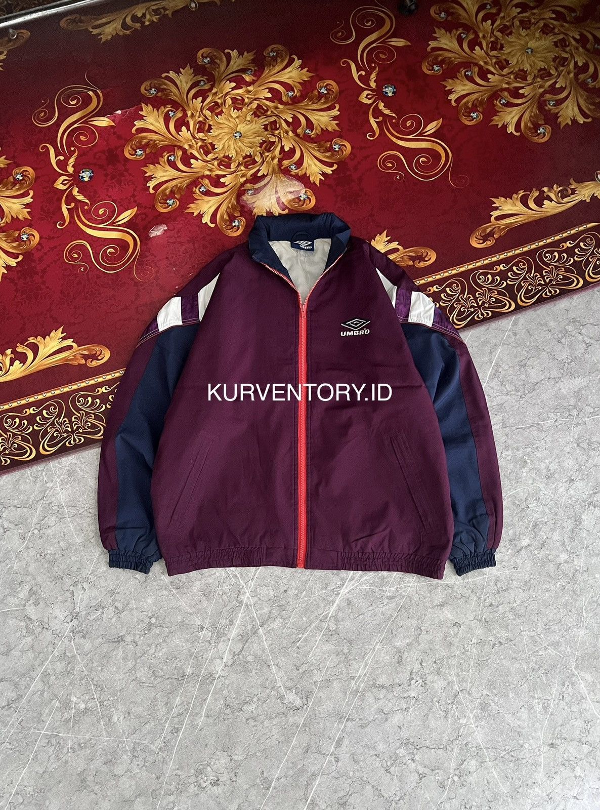 Umbro (SOLD OUT) Vintage Umbro Windbreaker Jacket Size US XL / EU 56 / 4 - 1 Thumbnail