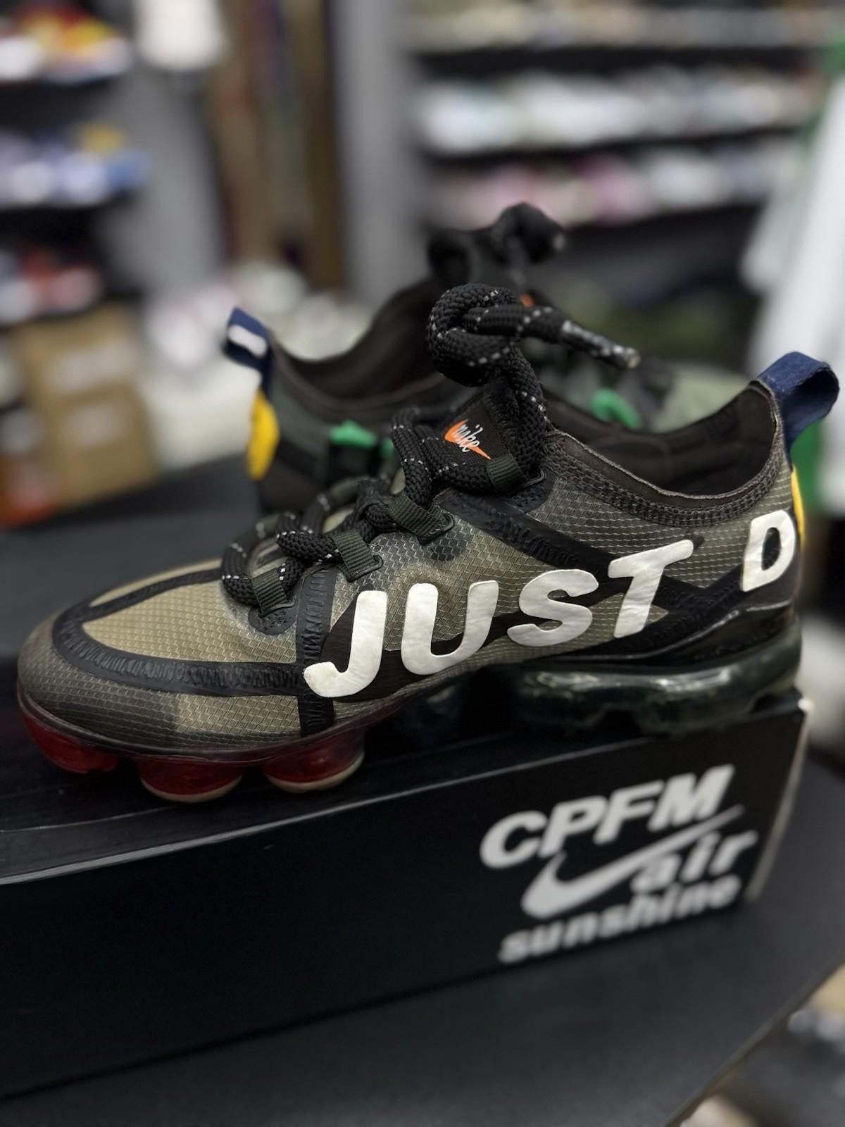 Nike Nike Air VaporMax x Cactus Plant Flea Market CPFM 9.5W/8M Size US 9.5 / IT 39.5 - 8 Thumbnail