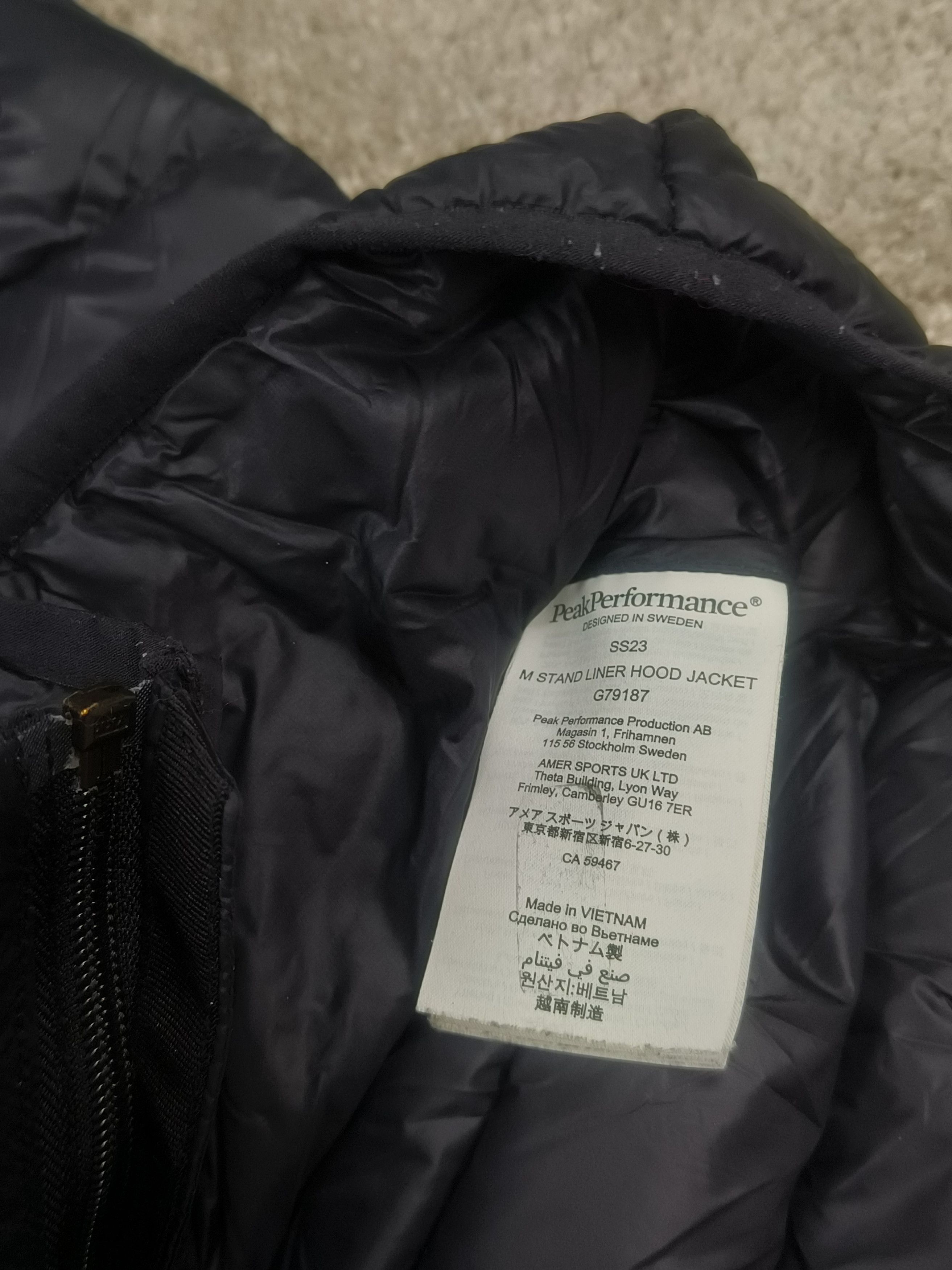 Peak Performance Peak Performance Down Liner Hood Mens Outdoor Puffer Jacket Size US S / EU 44-46 / 1 - 3 Thumbnail