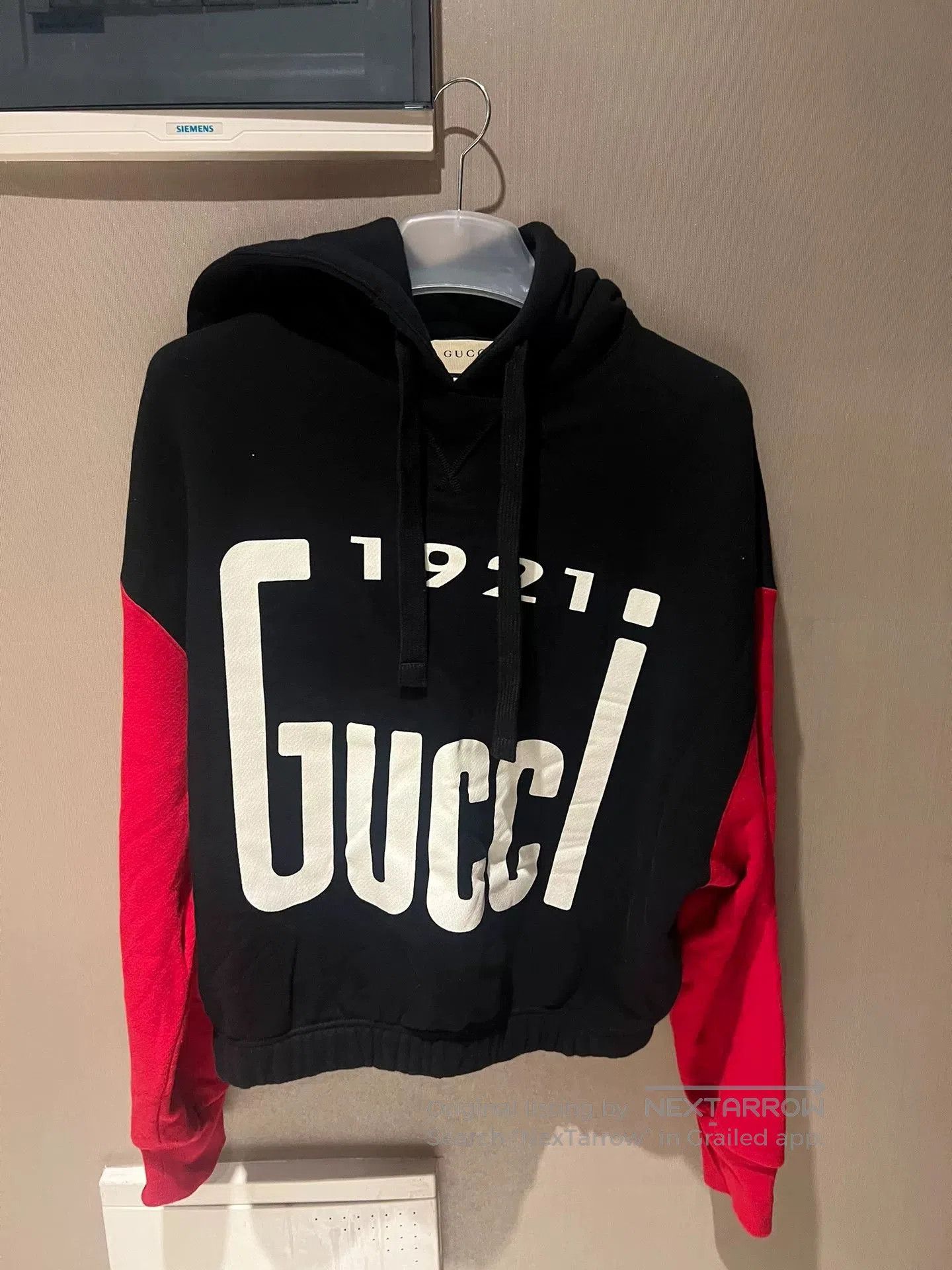 Gucci GUCCI Black Hooded Sweatshirt for Women. Size M / US 6-8 / IT 42-44 - 1 Thumbnail