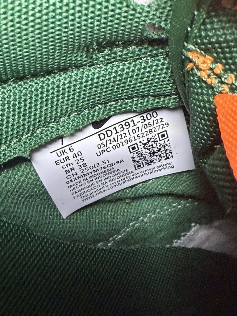 Nike Nike Dunk Low Retro "Miami Hurricanes" - Size 7 Size US 7 / EU 40 - 8 Thumbnail