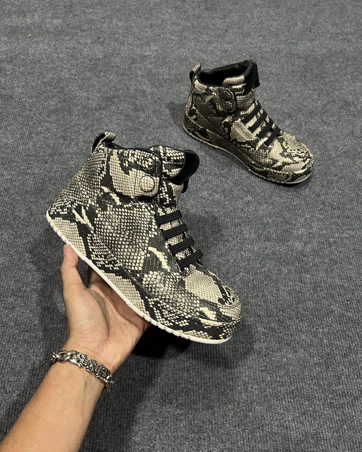 3.1 Phillip Lim 3.1 Phillip Lim Skake Skin High Top Sneaker Size US 8 / EU 41 - 13 Thumbnail